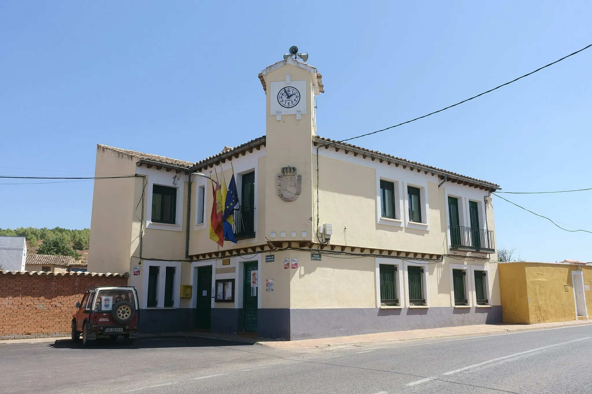 Photo showing: Casa consistorial de Villar de Domingo García (Cuenca, España).