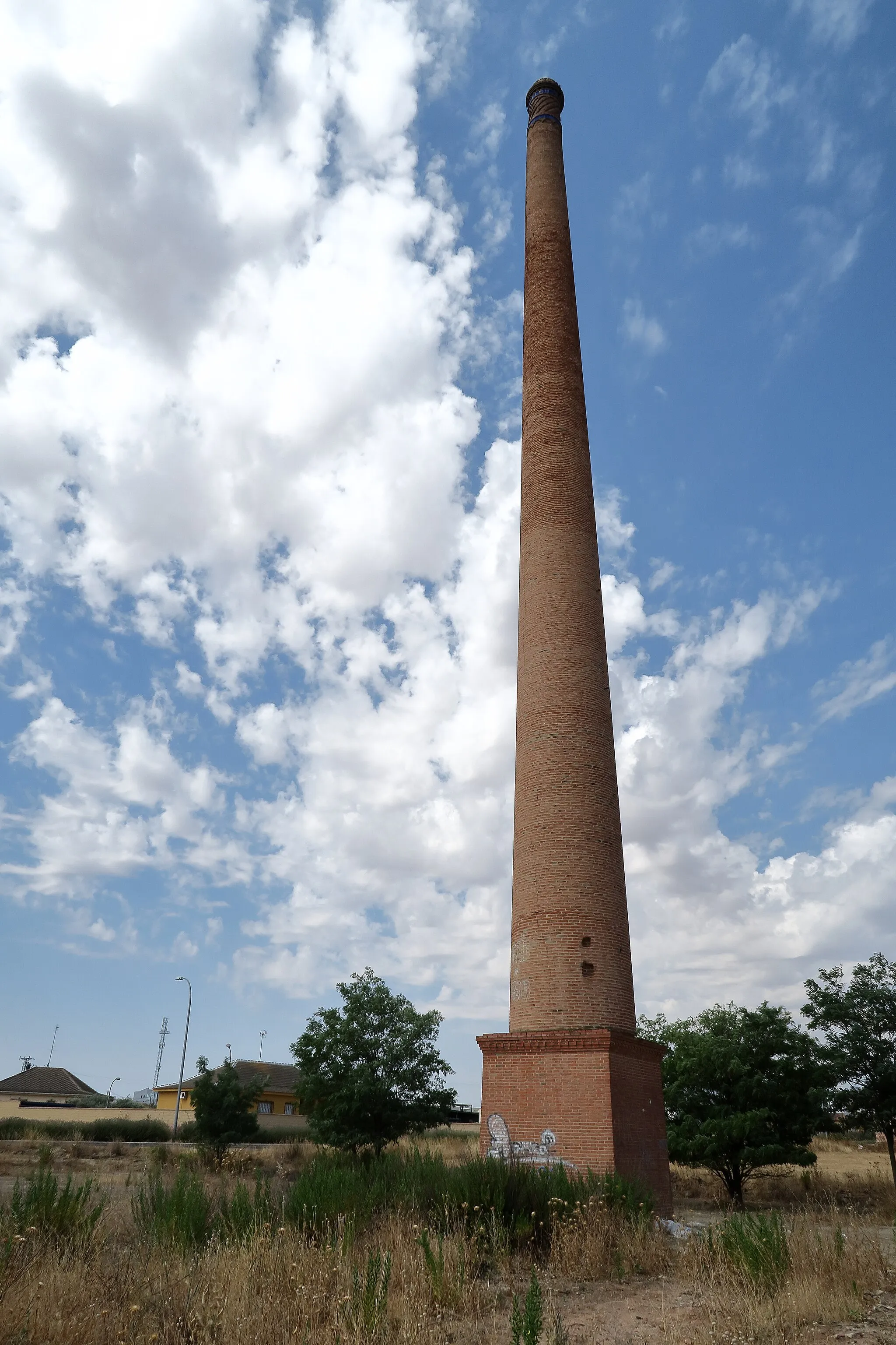 Photo showing: Yuncler, chimenea del tejar de los Aguilares