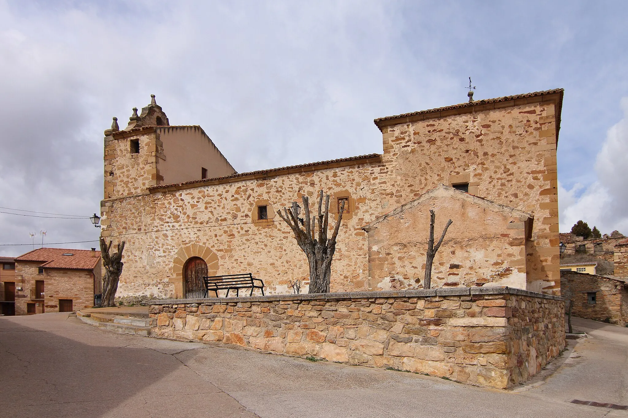 Photo showing: Canales de Molina, Iglesia parroquial, fachada principal