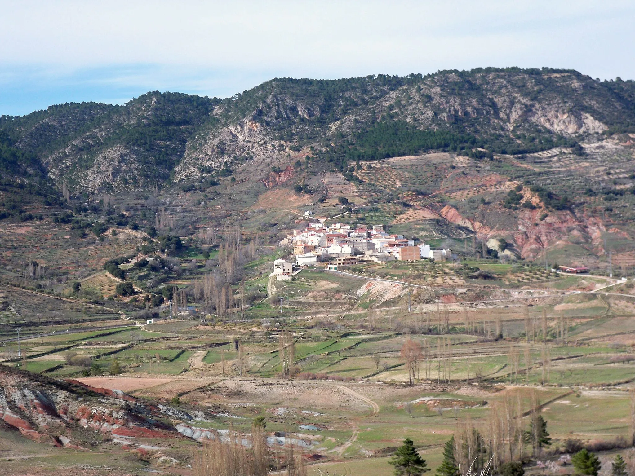 Photo showing: Vegallera o La Vegallera, es una localidad del municipio de Molinicos (Albacete)