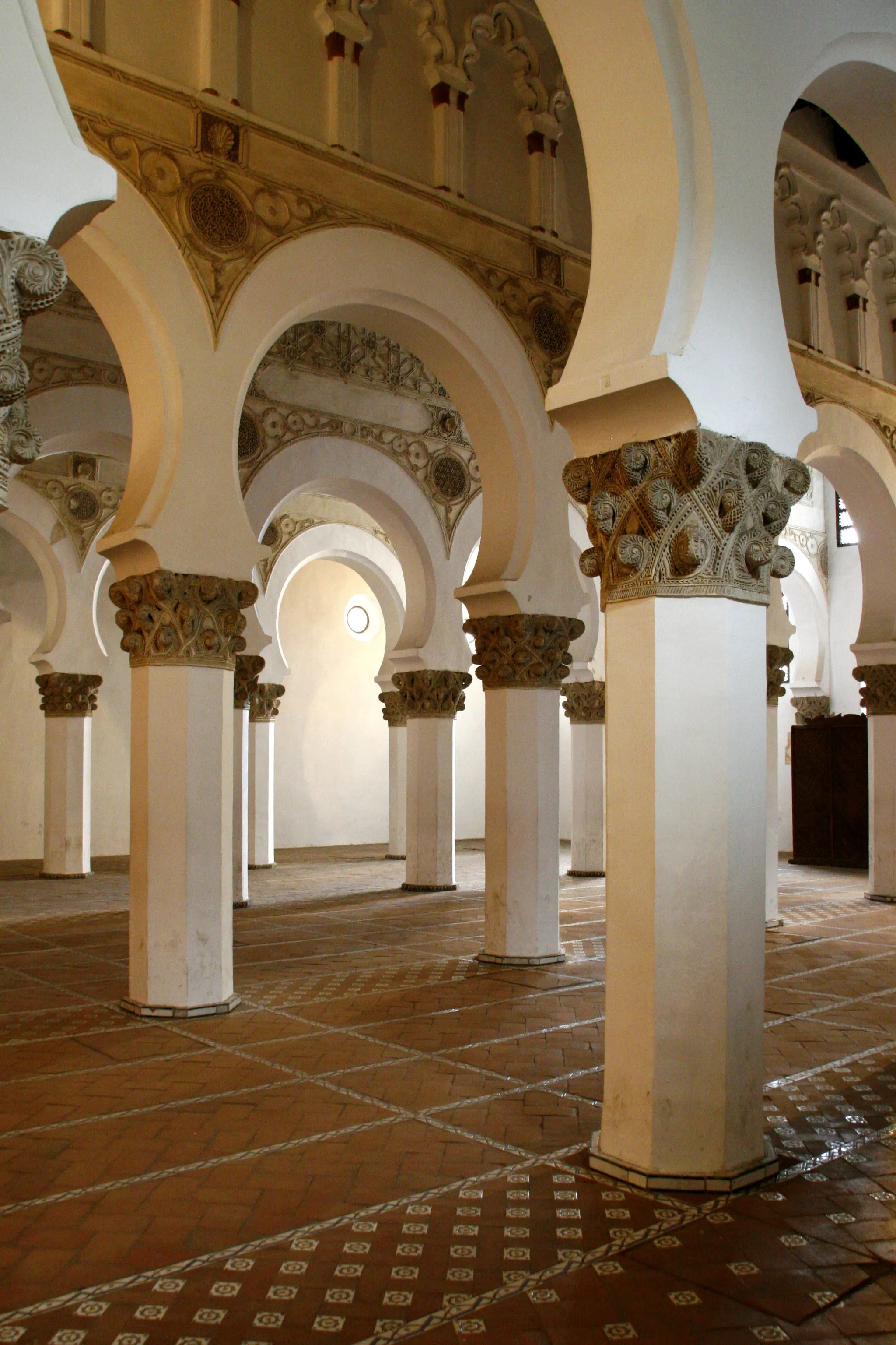 Photo showing: Synagogue of Santa María la Blanca (Toledo).