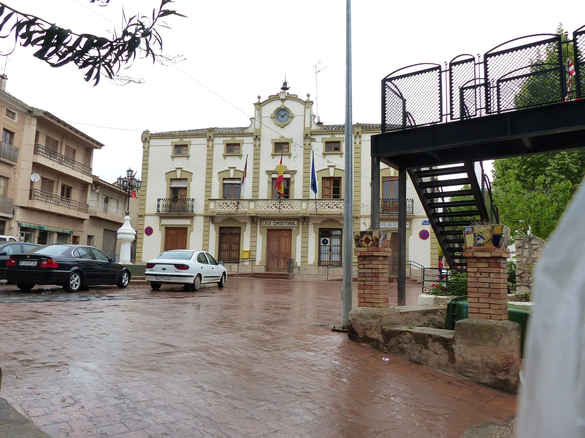 Photo showing: Ayuntamiento y su plaza