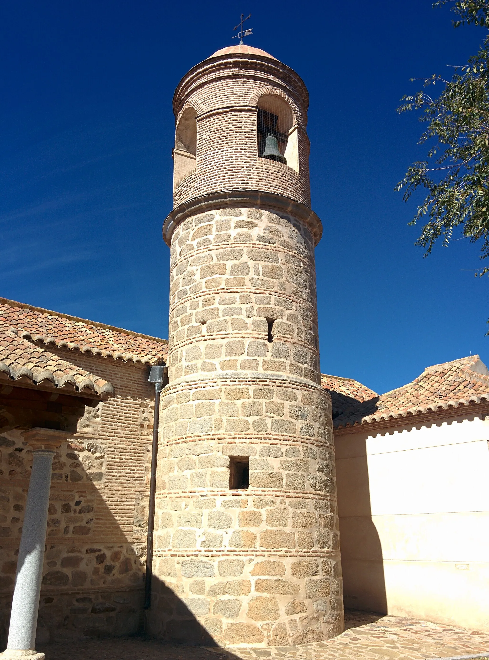 Photo showing: Iglesia de Nuestra Señora de la Asunción, en Arisgotas (Toledo, España).