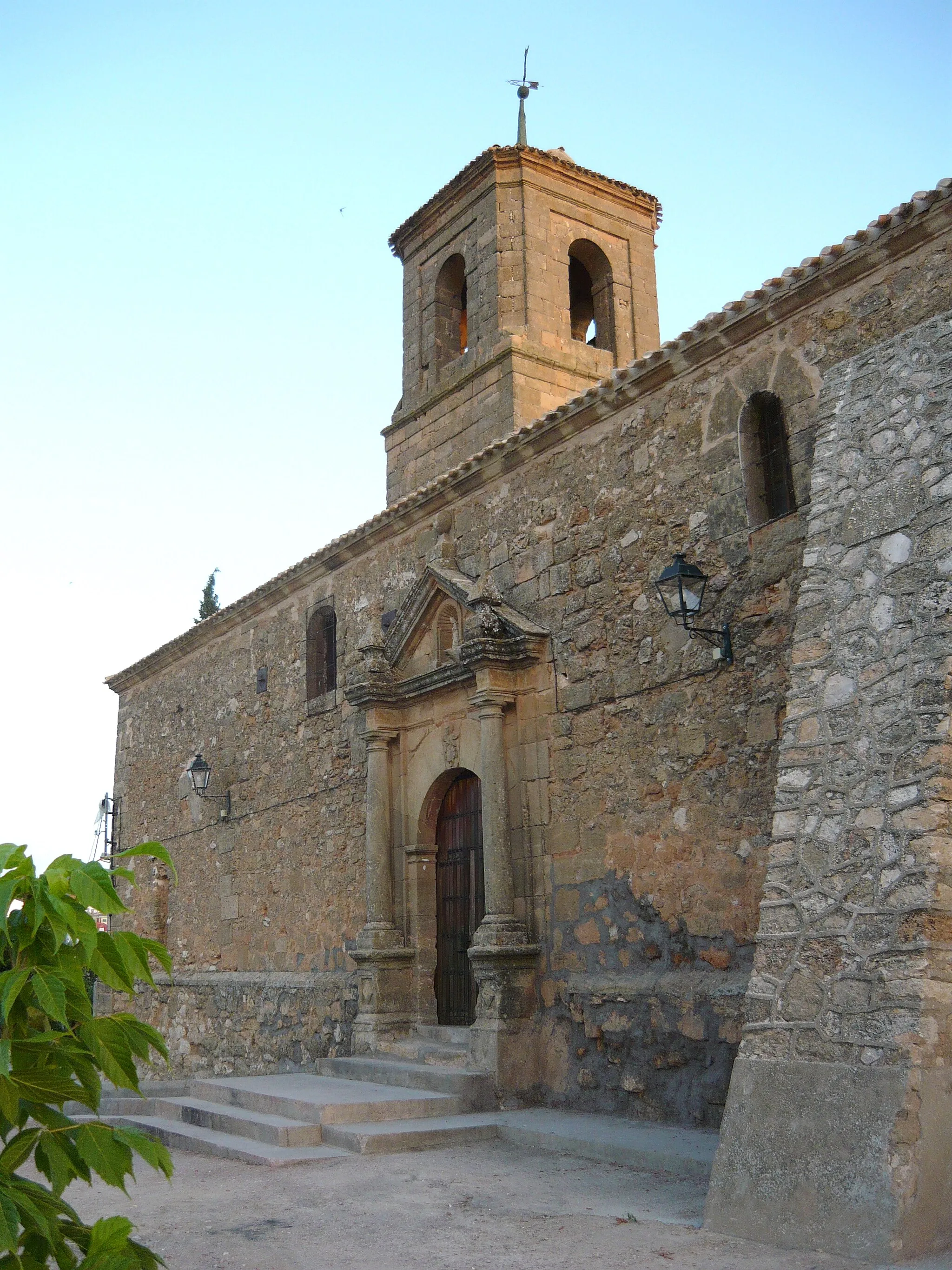 Photo showing: Iglesia de la Asunción, Olivares de Júcar, Cuenca, España.