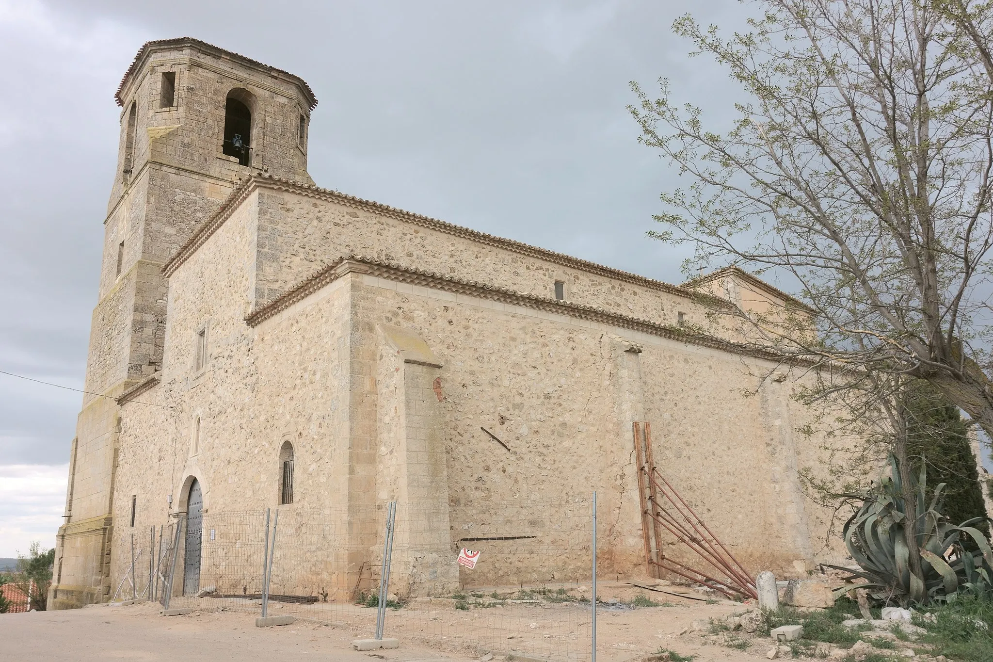 Photo showing: Iglesia de Nuestra Señora de la Asunción, en Montalbanejo (Cuenca, España).