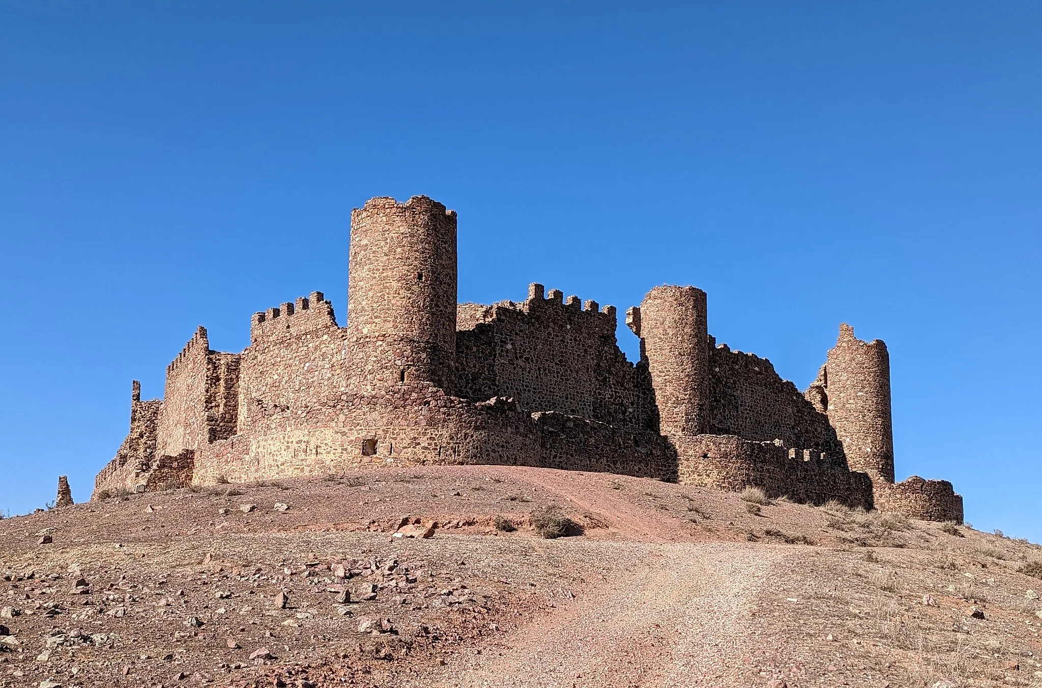 Photo showing: Castillo de Almonacid de Toledo (Toledo, España).