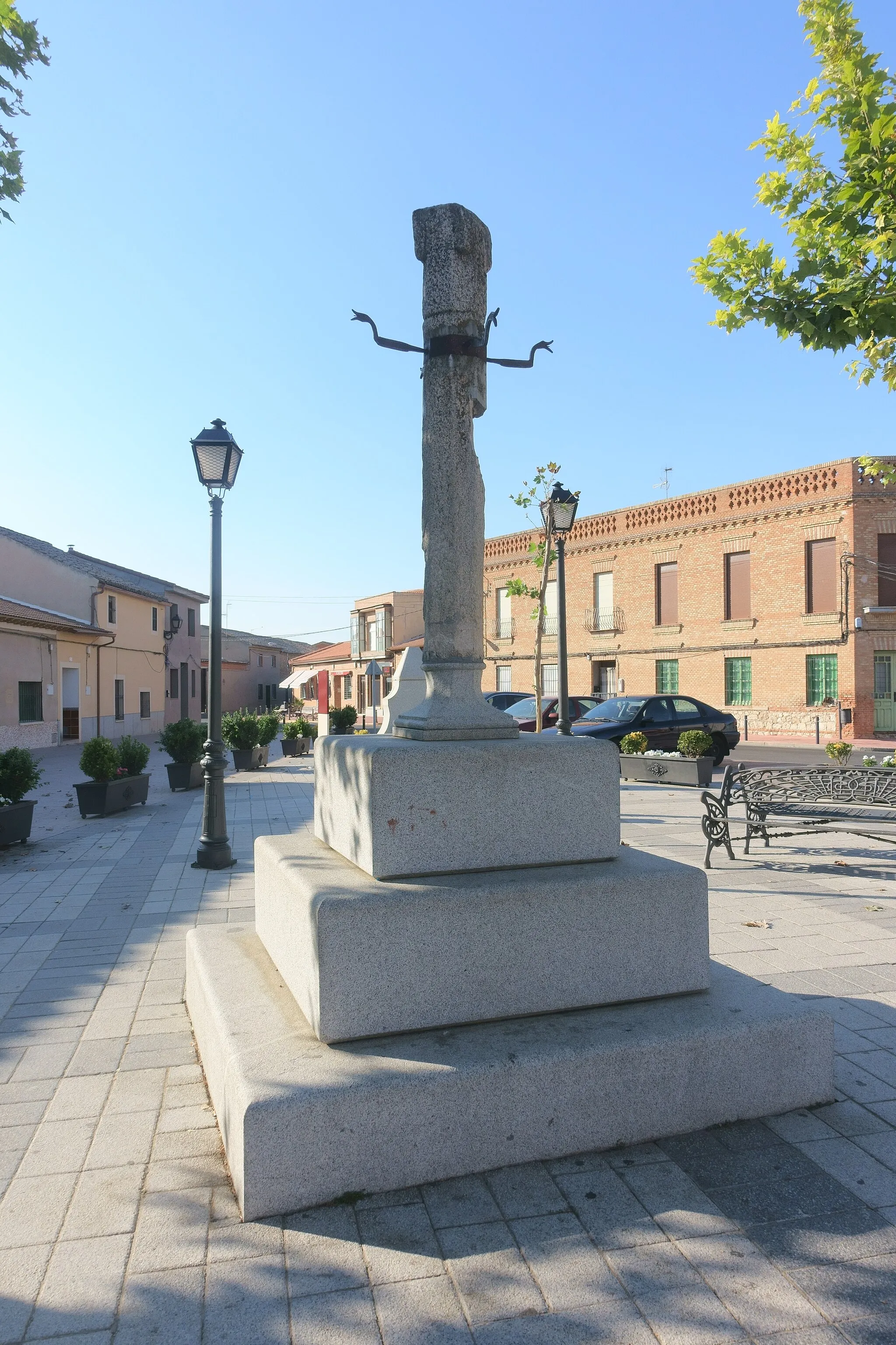 Photo showing: Rollo de justicia de Alcabón (Toledo, España).