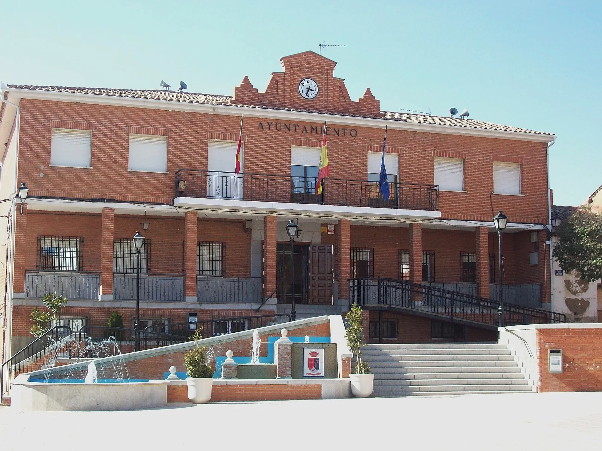 Photo showing: Cobeja Town Hall (Toledo, Spain)