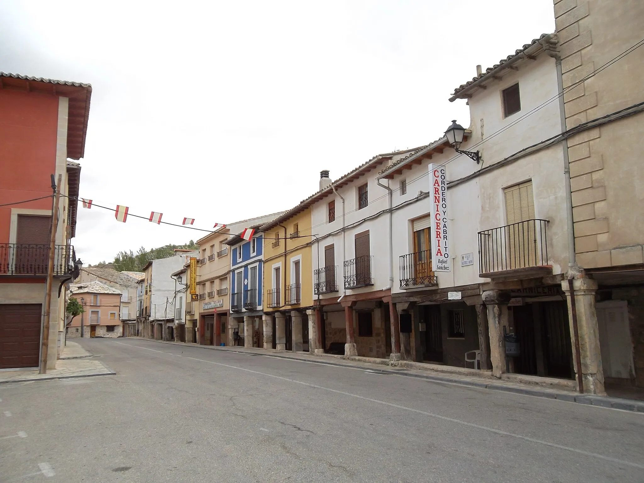 Photo showing: Tendilla-Soportales de la Calle Mayor a lo largo de más de 1000 metros.