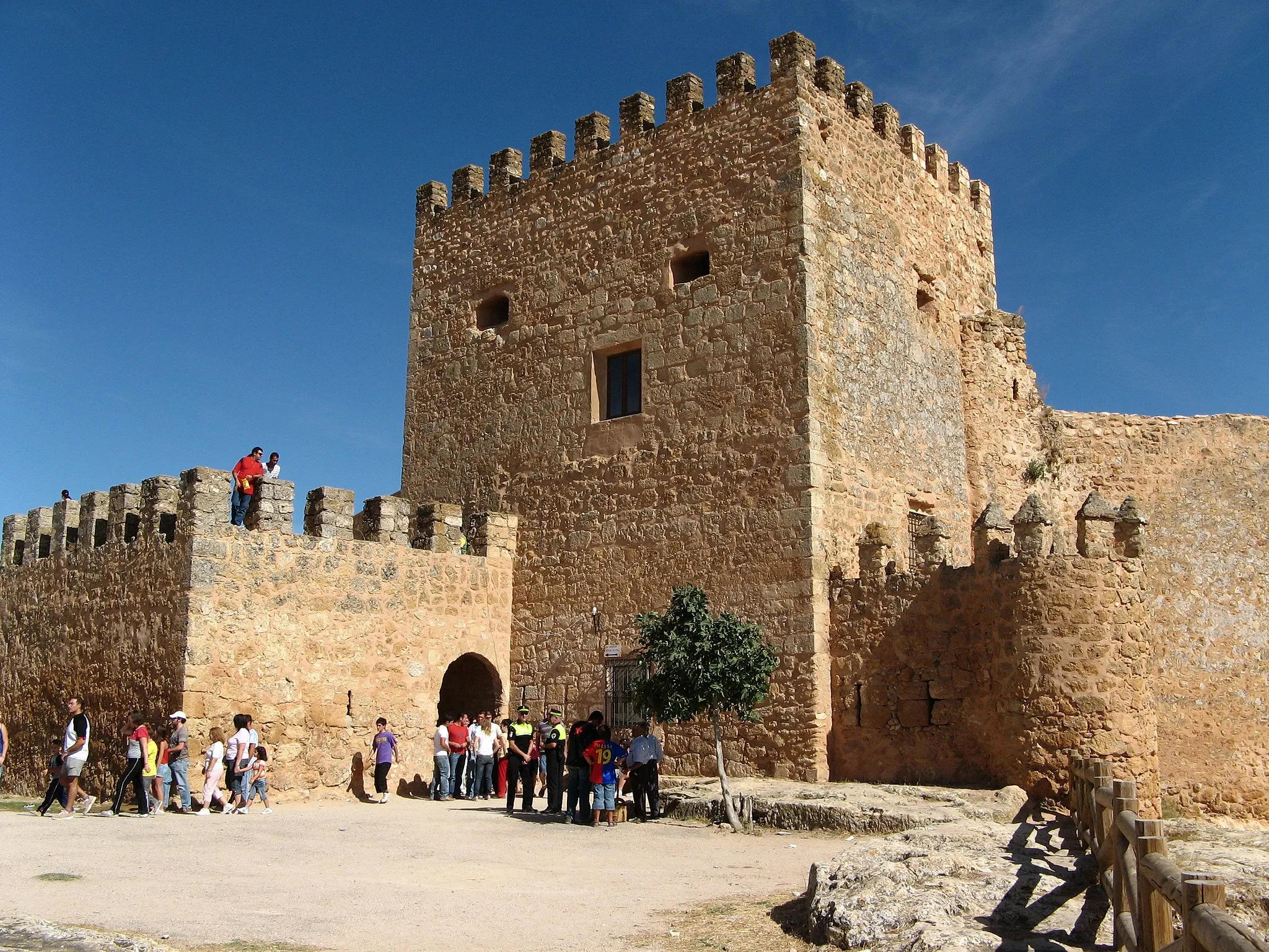 Photo showing: Castillo de Peñarroya
Argamasilla de Alba.
Provincia de Ciudad Real.
Castilla-La Mancha

España