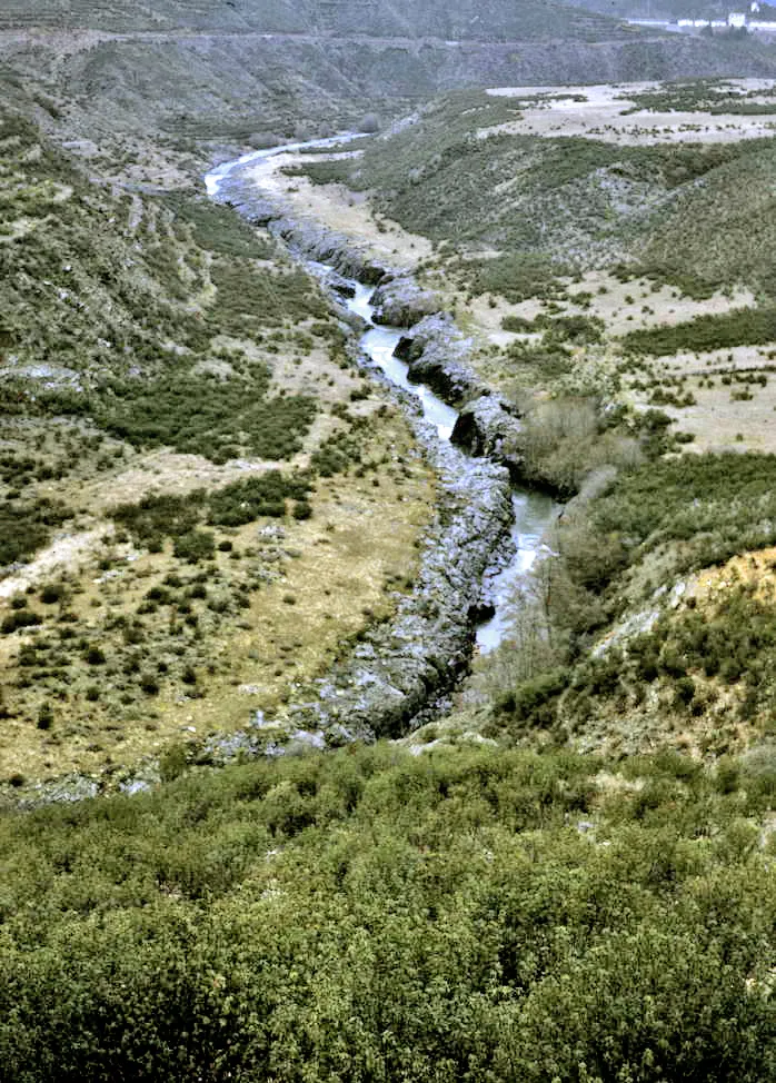 Photo showing: Jarama canyon between  Retiendas and Valdesotos. Guadalajara, Castile-La Mancha, Spain