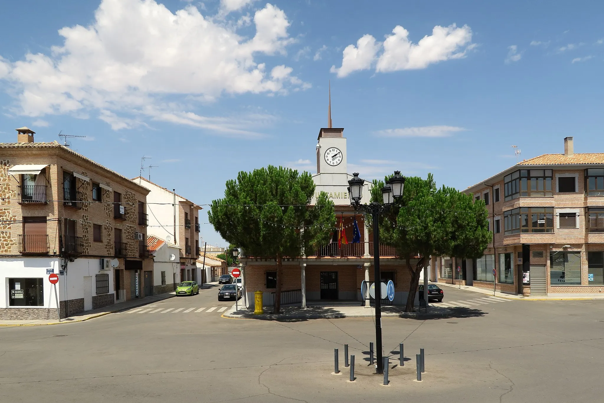 Photo showing: Ayuntamiento de Magán