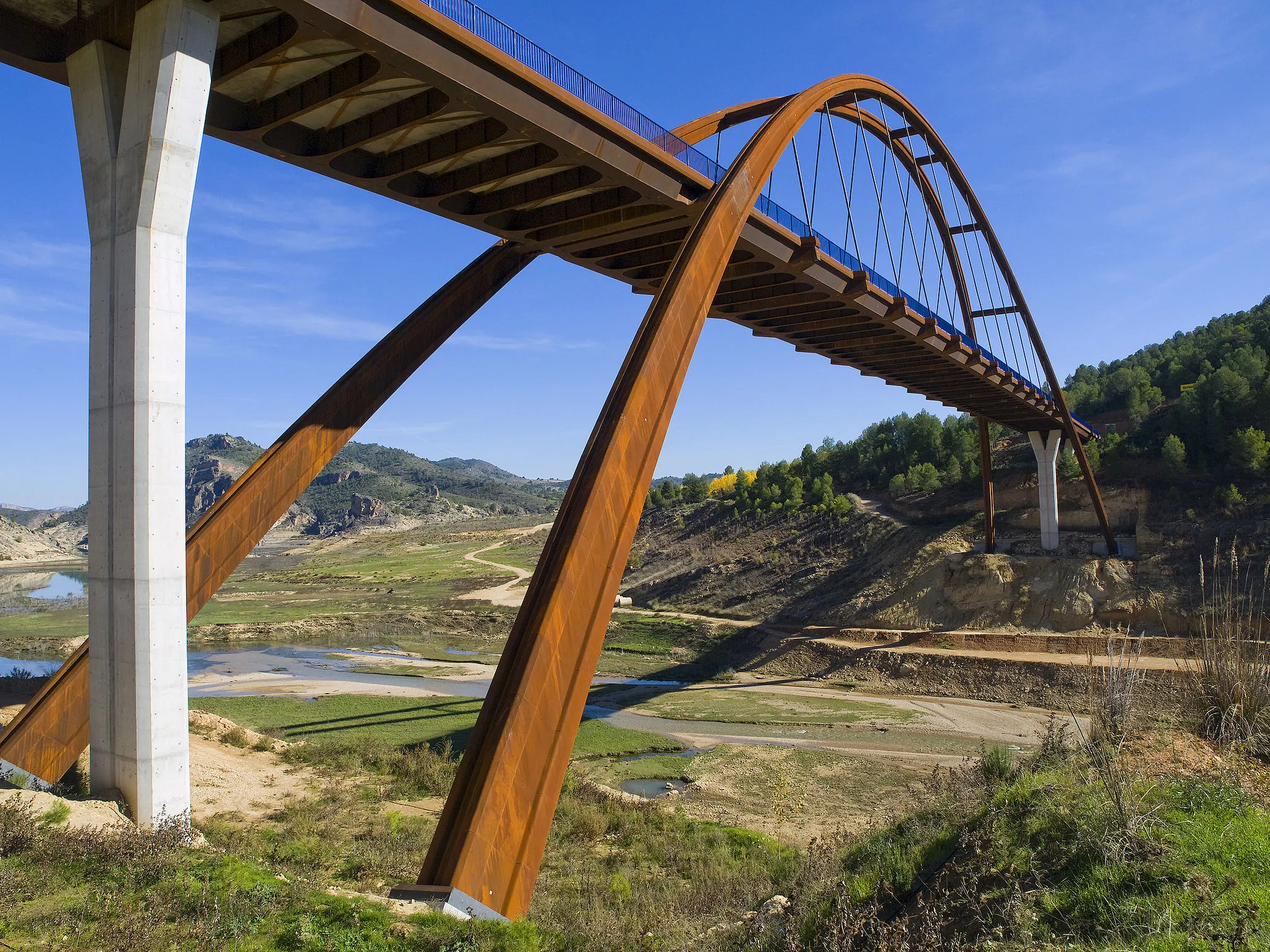 Photo showing: Puente de La Vicaria (Wikipedia)