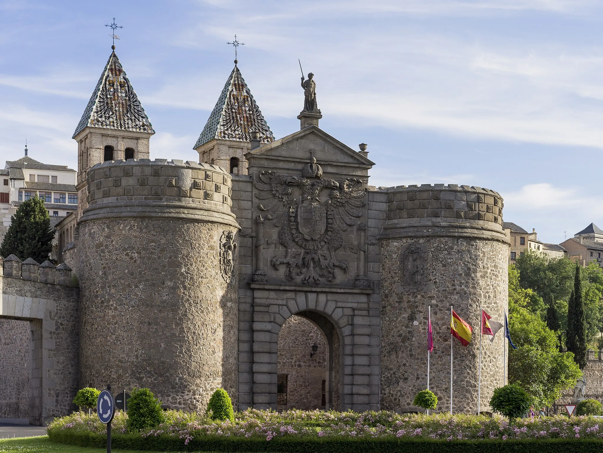 Photo showing: Puerta de Bisagra toledo spain 2014