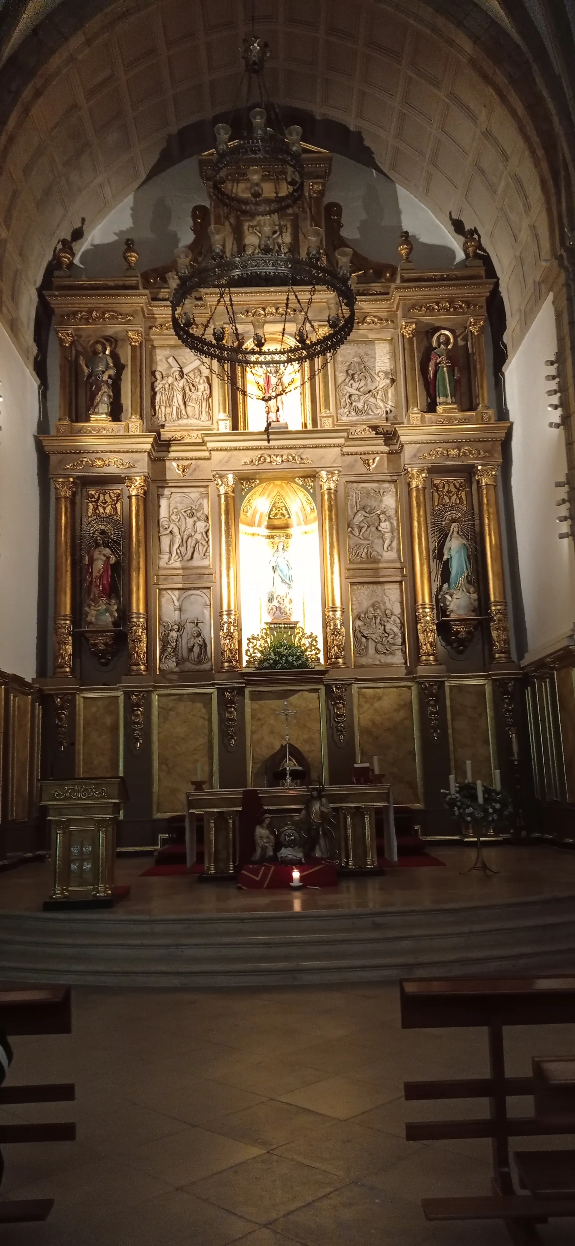 Photo showing: Altar Mayor Iglesia de Argamasilla de Alba (municipio de la provincia de Ciudad Real, España)