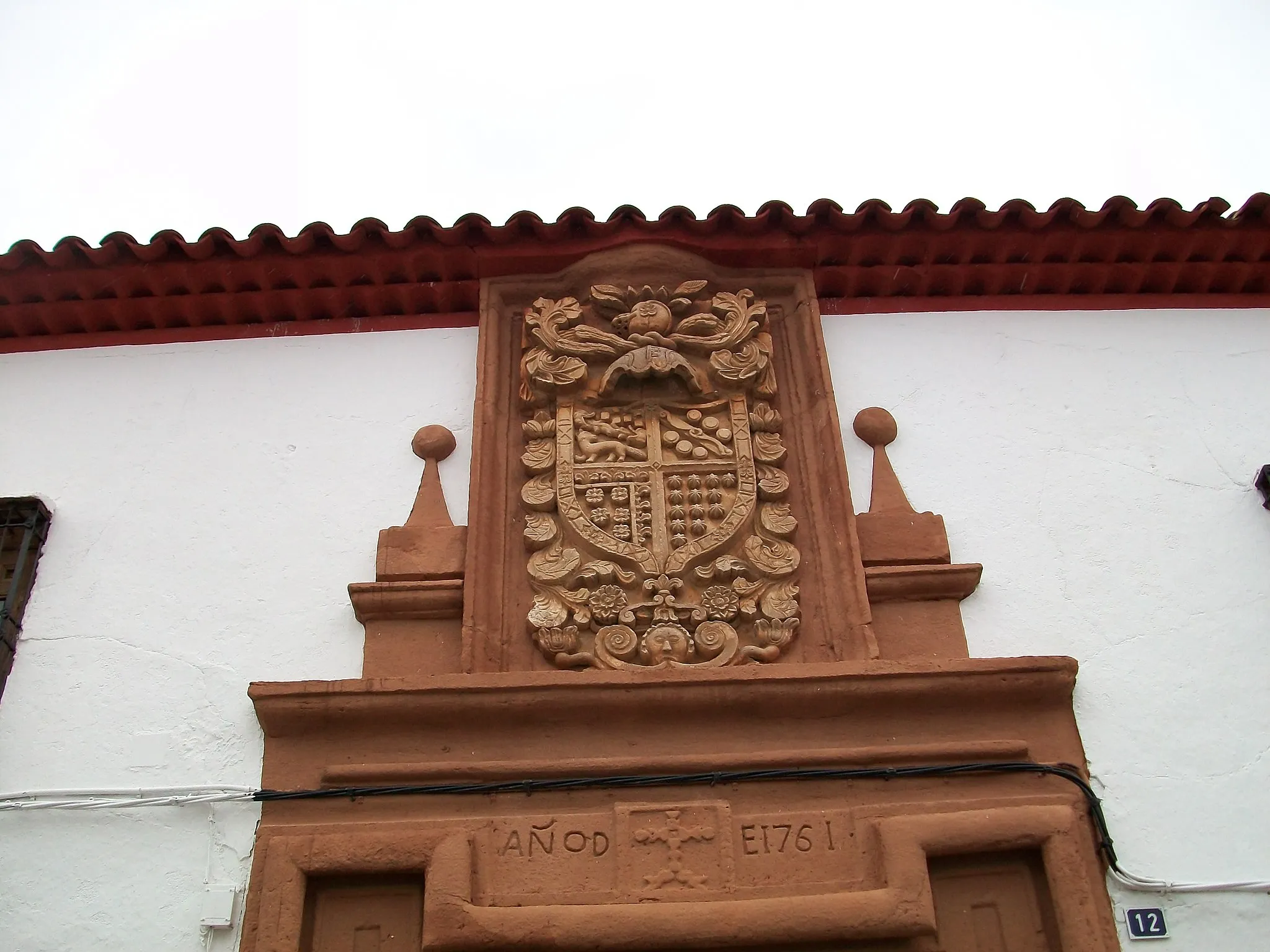 Photo showing: Escudo de la Casa de la Paca en Pedro Muñoz (Ciudad Real)