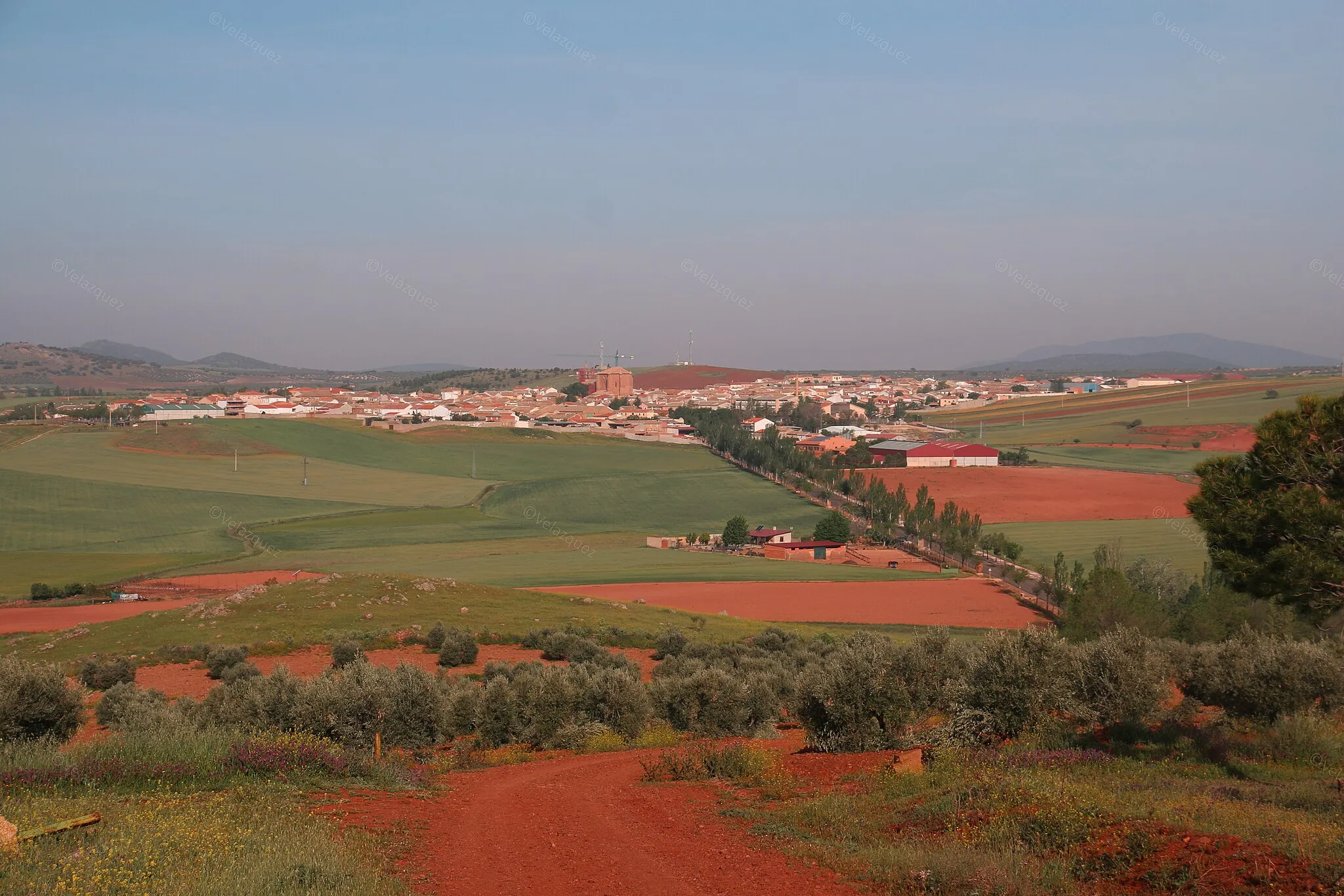 Photo showing: Vistas de Torre de Juan Abad desde la Dehesa