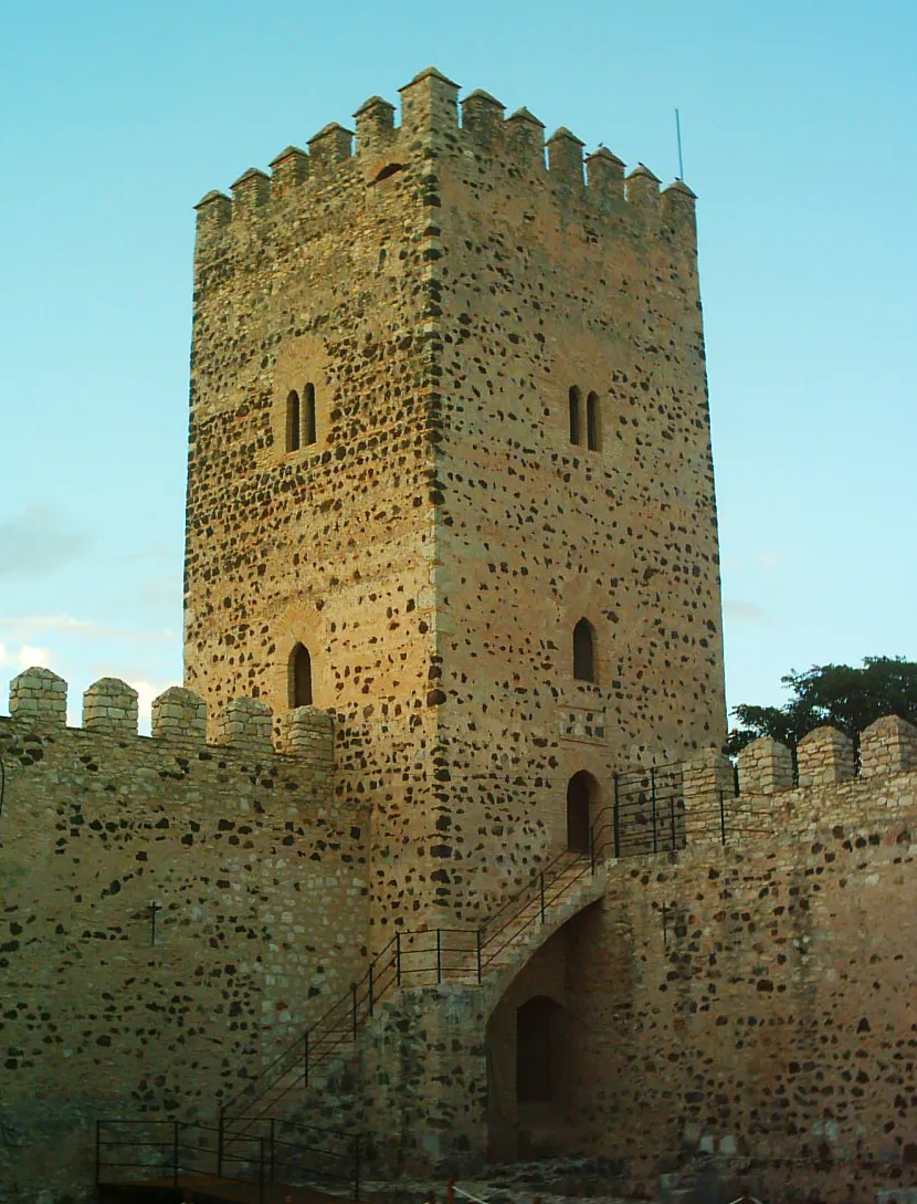 Photo showing: Castle of the Queen Berenguela in Bolaños de Calatrava (Ciudad Real)