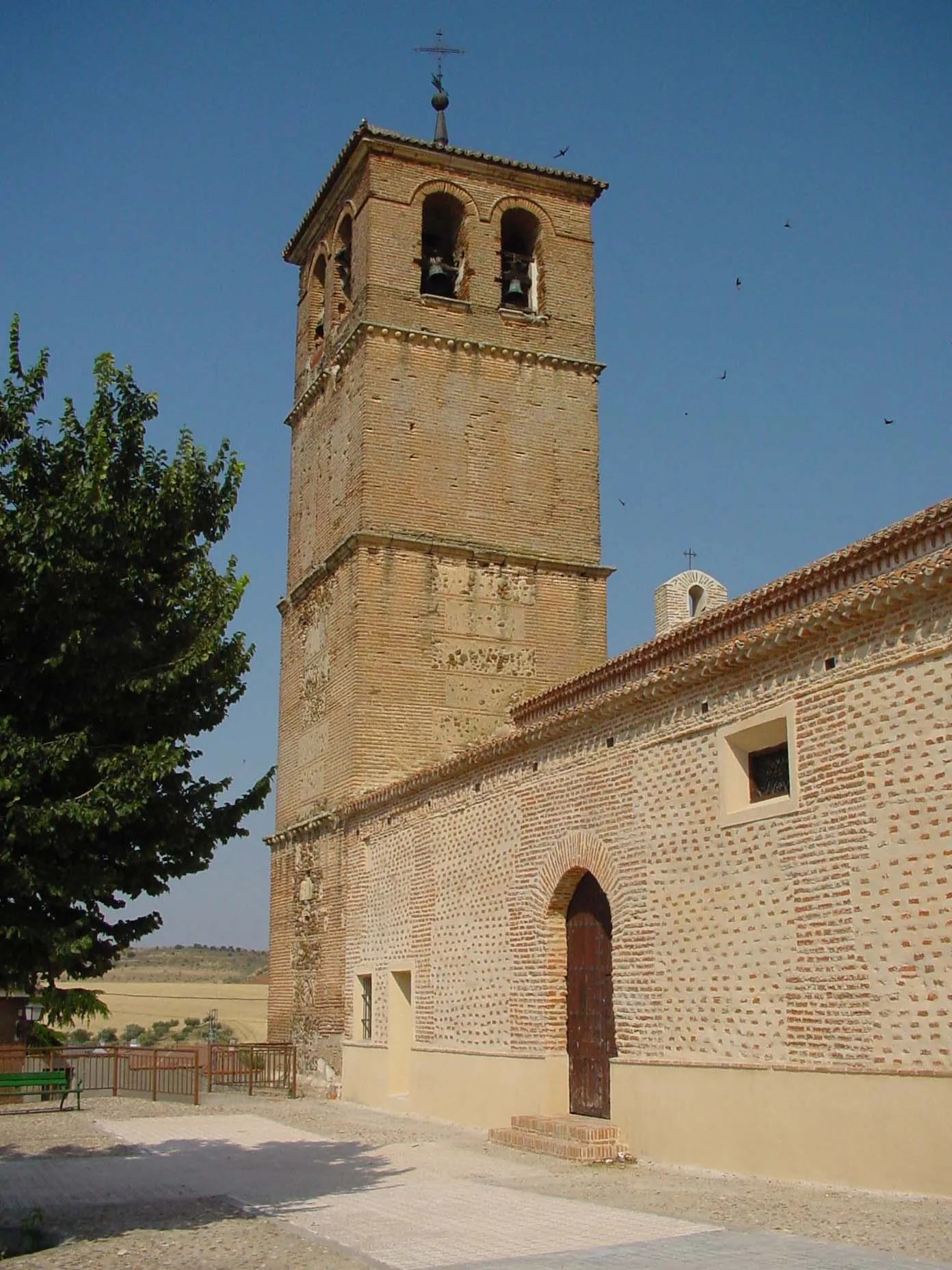 Photo showing: Iglesia en Ribatejada.