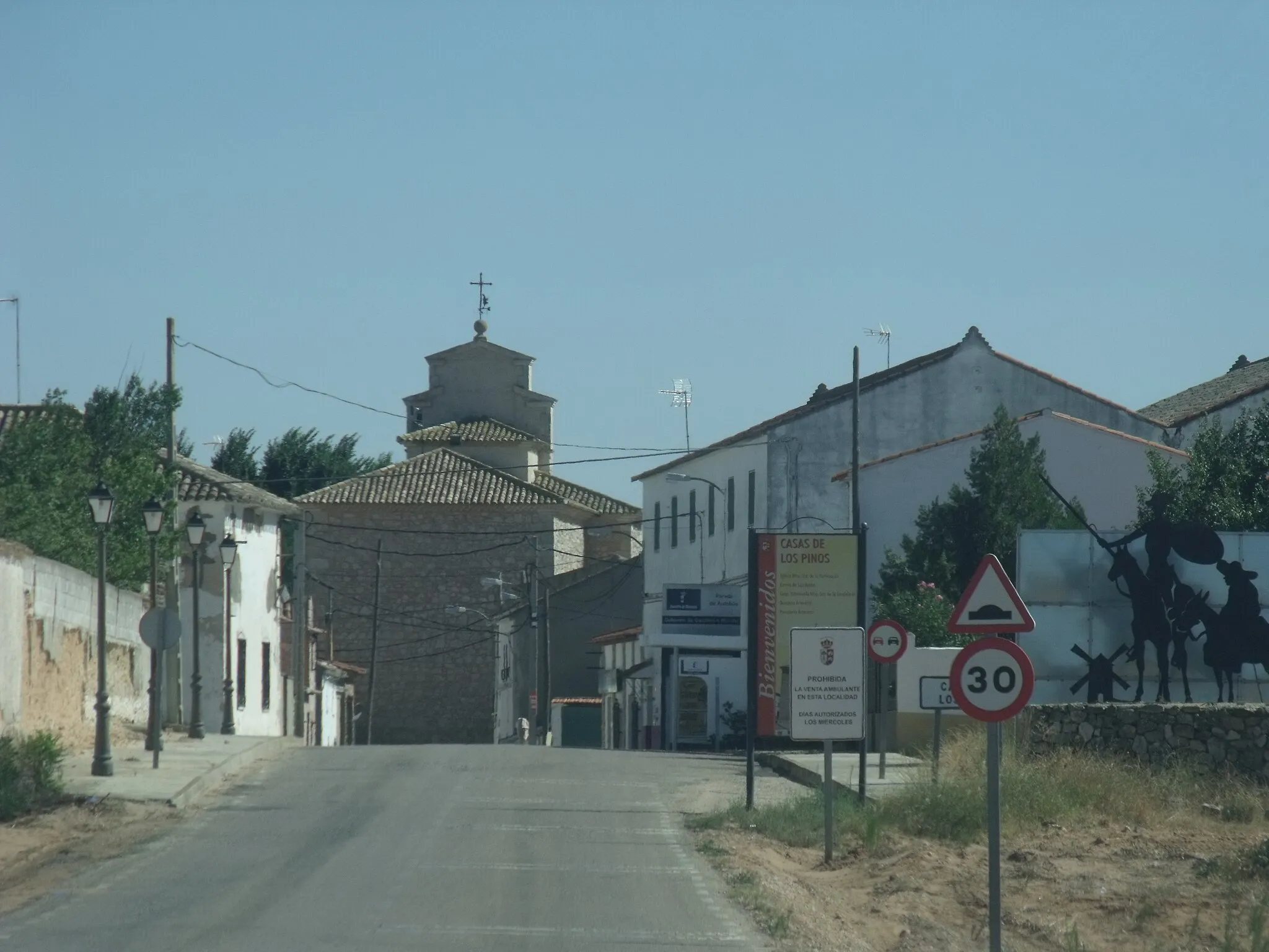 Photo showing: Entrada al  pueblo