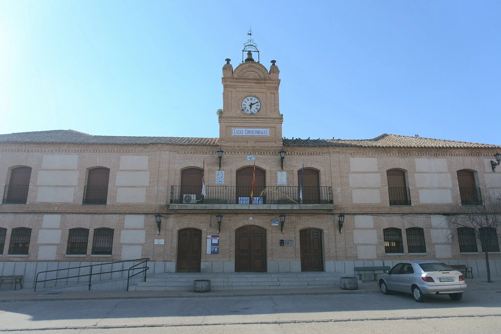 Photo showing: Casa consistorial de Carmena (Toledo, España).