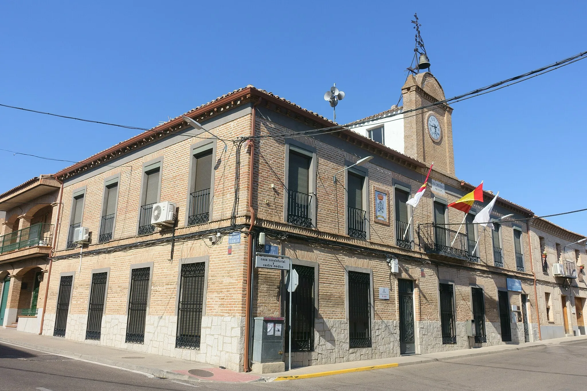 Photo showing: Casa consistorial de La Mata (Toledo, España).