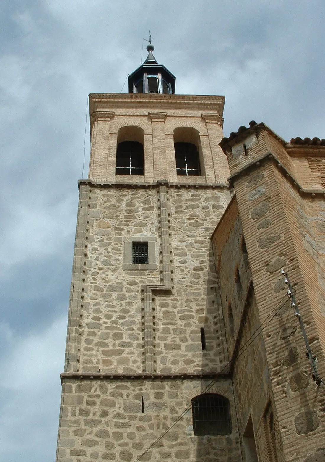 Photo showing: Iglesia de Mora.