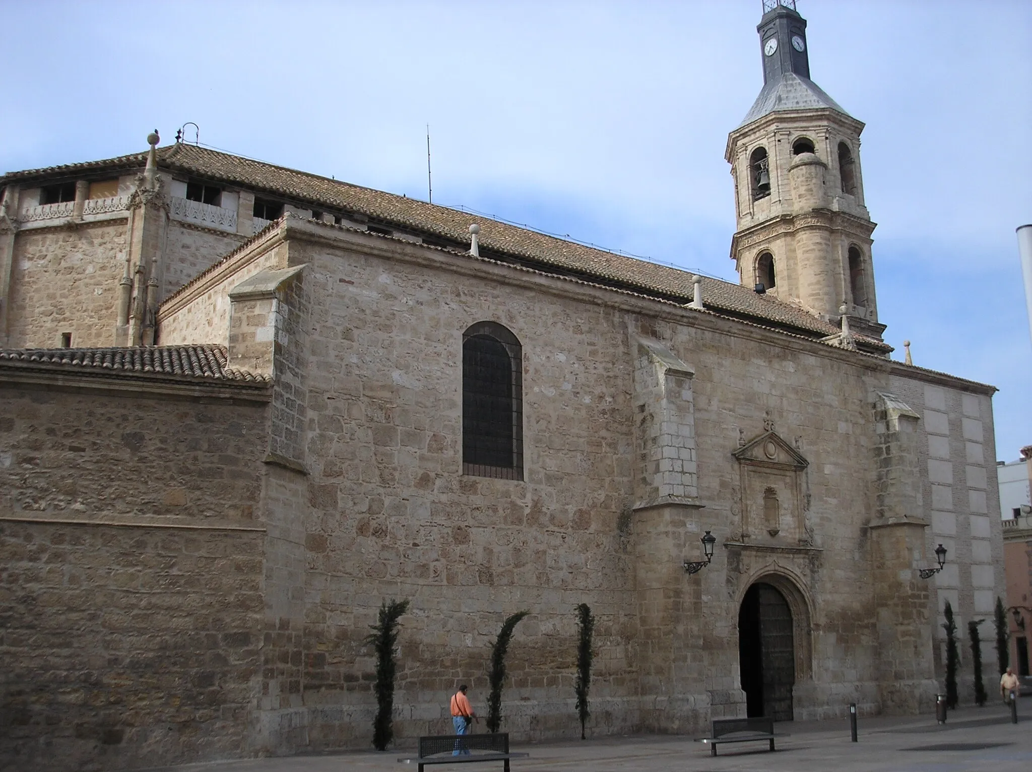 Photo showing: Valdepeñas. Iglesia de la Asunción, cara norte. 2.