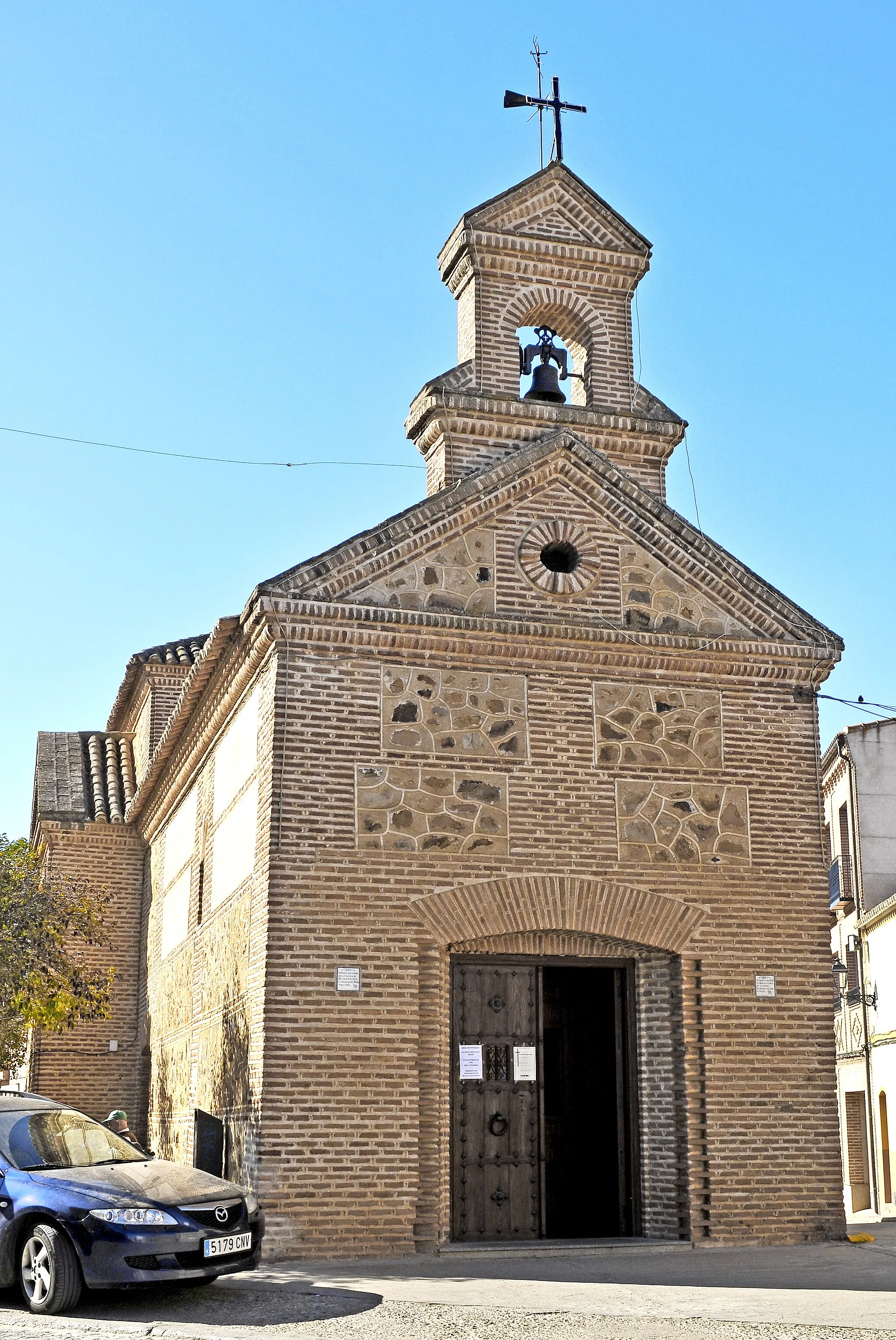 Photo showing: Las Saleras chapel. Los Navalucillos, Toledo, Castile-La Mancha, Spain