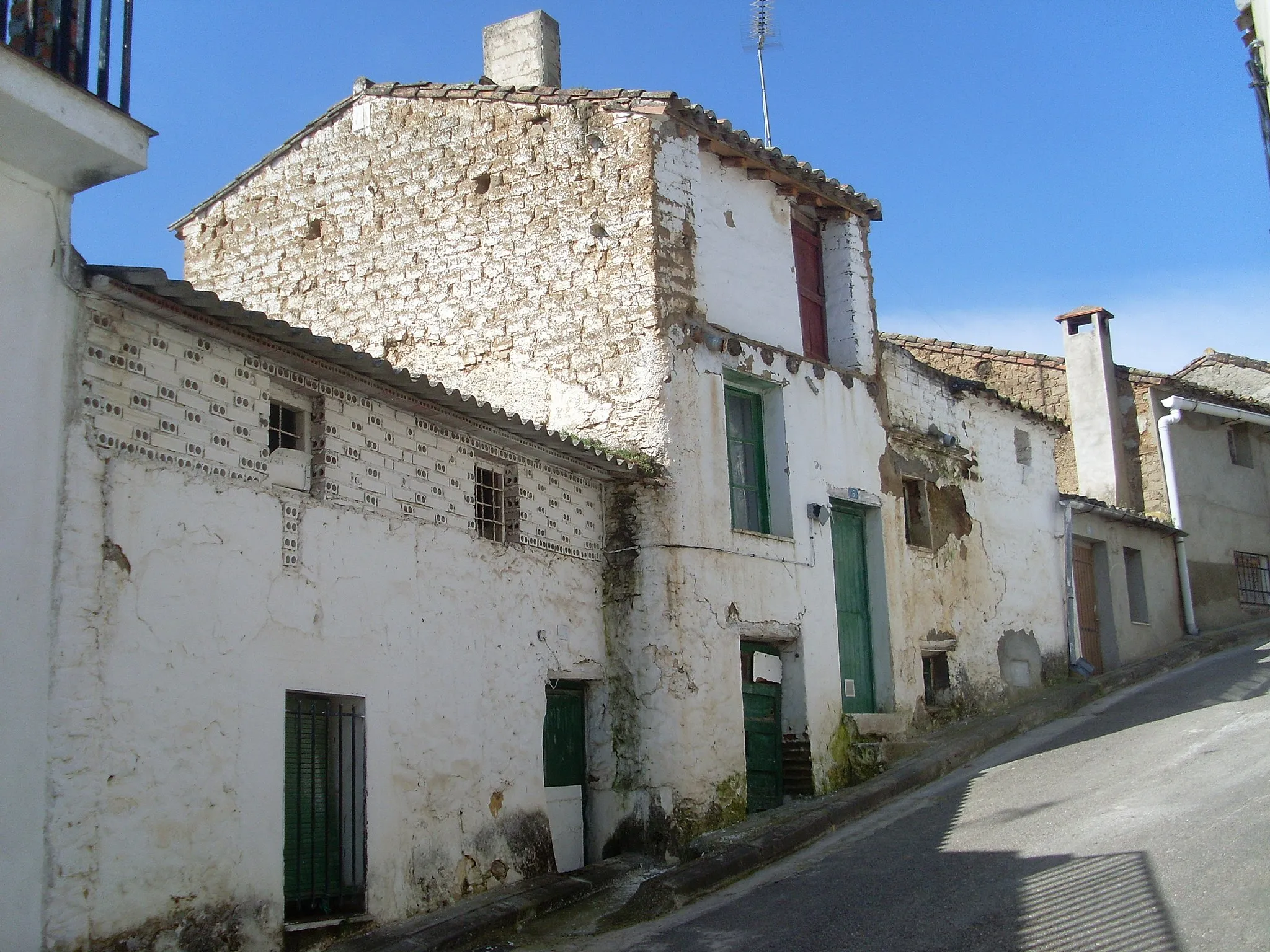 Photo showing: Ejemplo de arquitectura tradicional en Torrico (V).