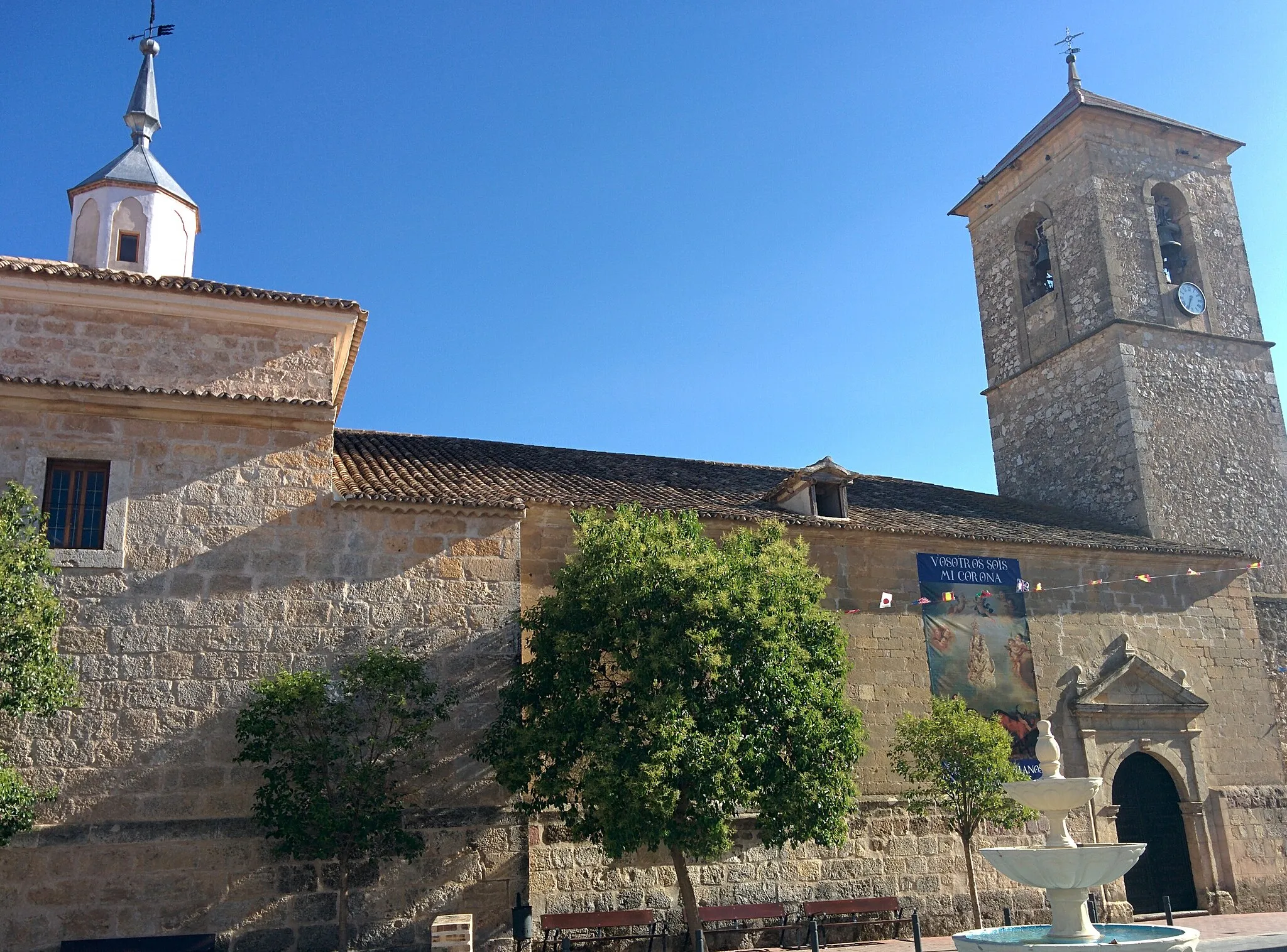 Photo showing: Iglesia de Nuestra Señora de la Asunción, en Santa María de los Llanos (Cuenca, España).