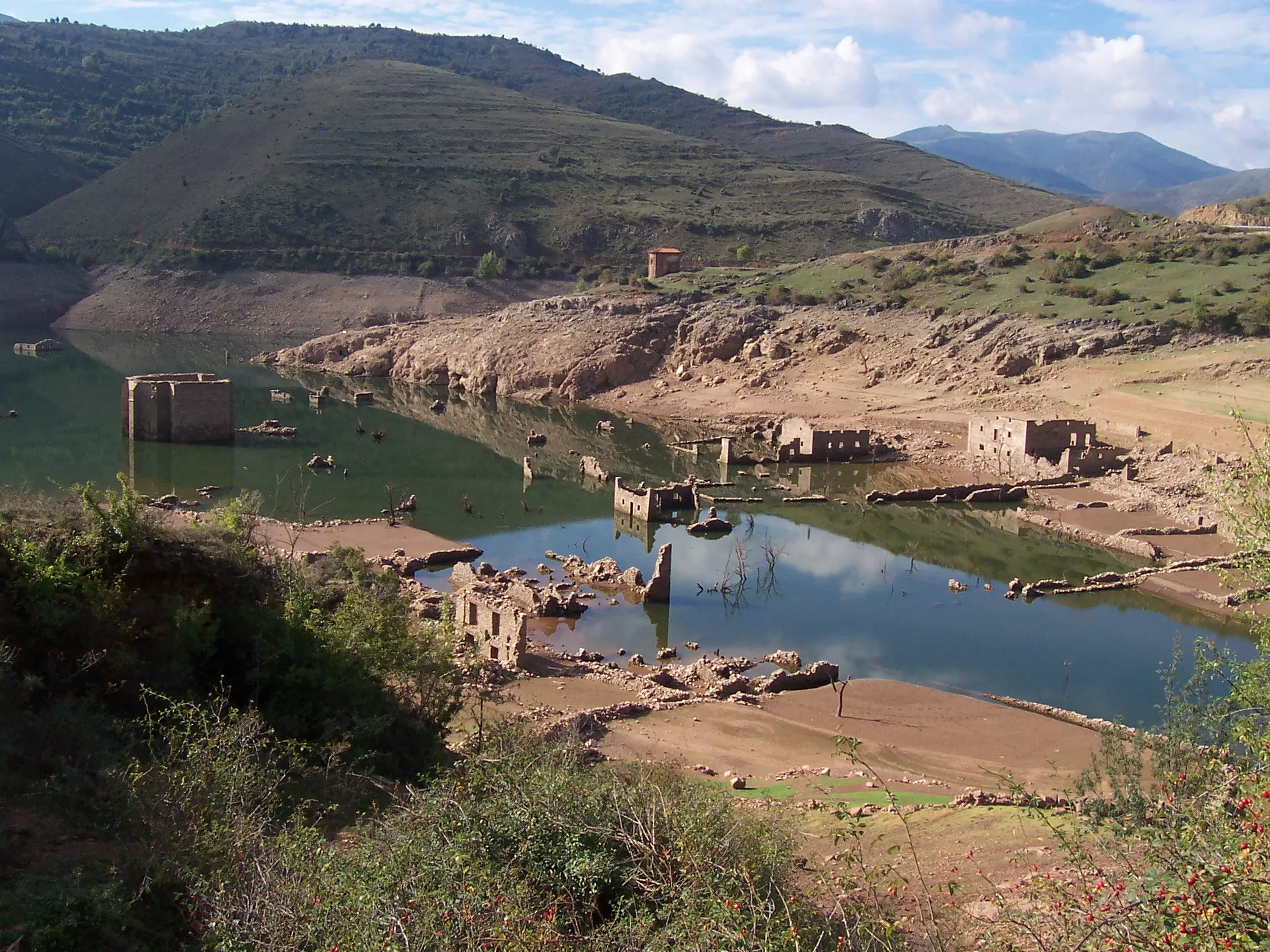 Photo showing: Ruinas del antiguo Mansilla de la Sierra