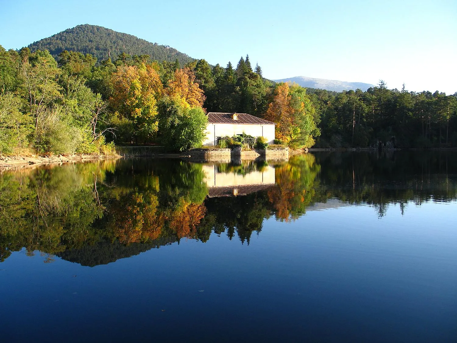 Photo showing: Estanque en los jardines de La Granja (España), llamado "El Mar".