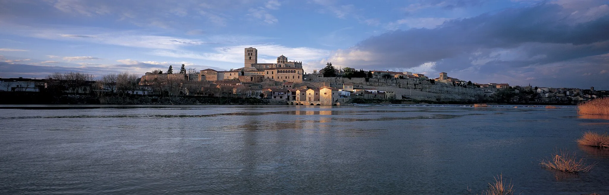 Photo showing: oficina de turismo de zamora