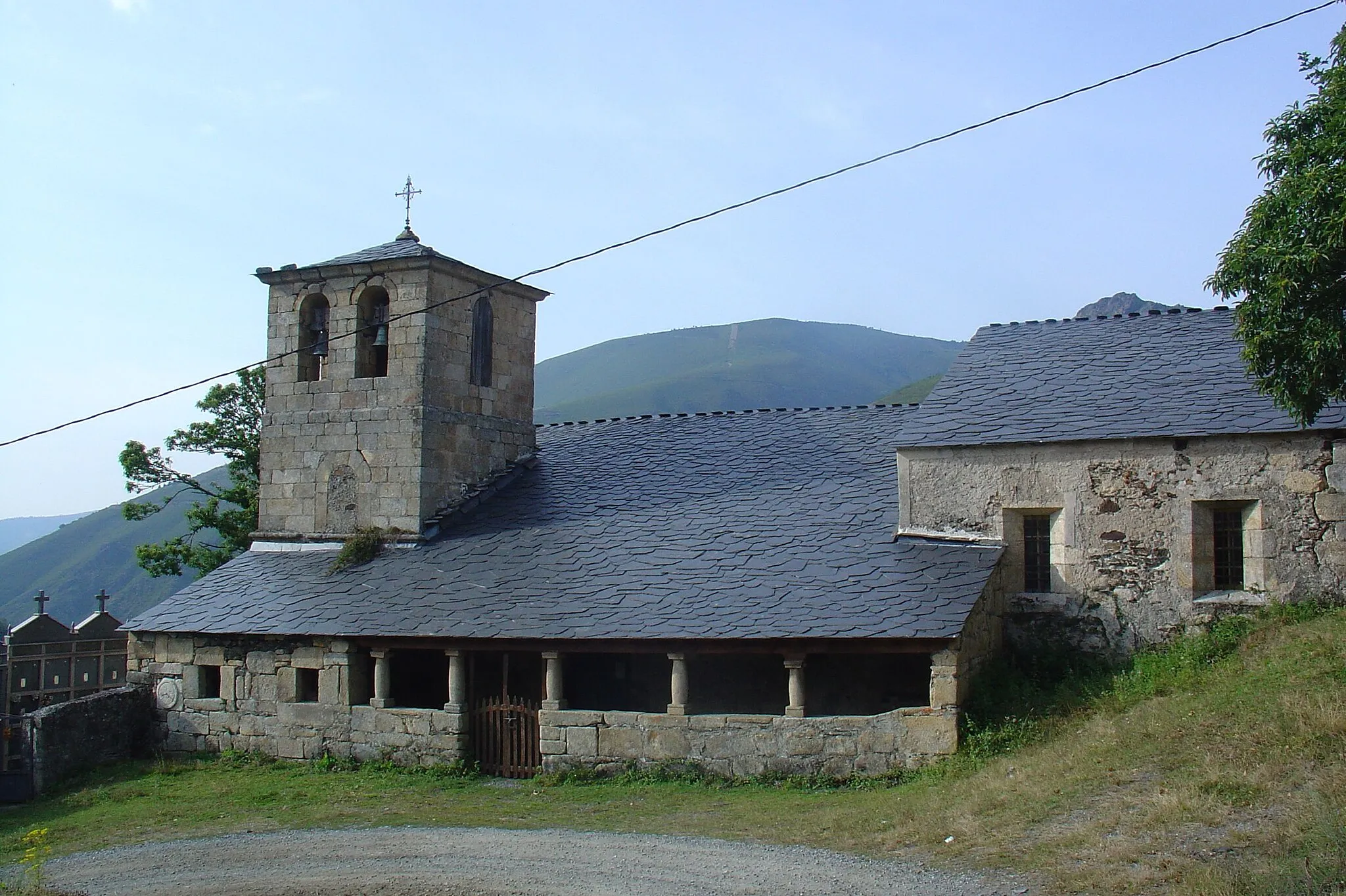 Photo showing: Iglesia de Donís (Cervantes - Lugo)