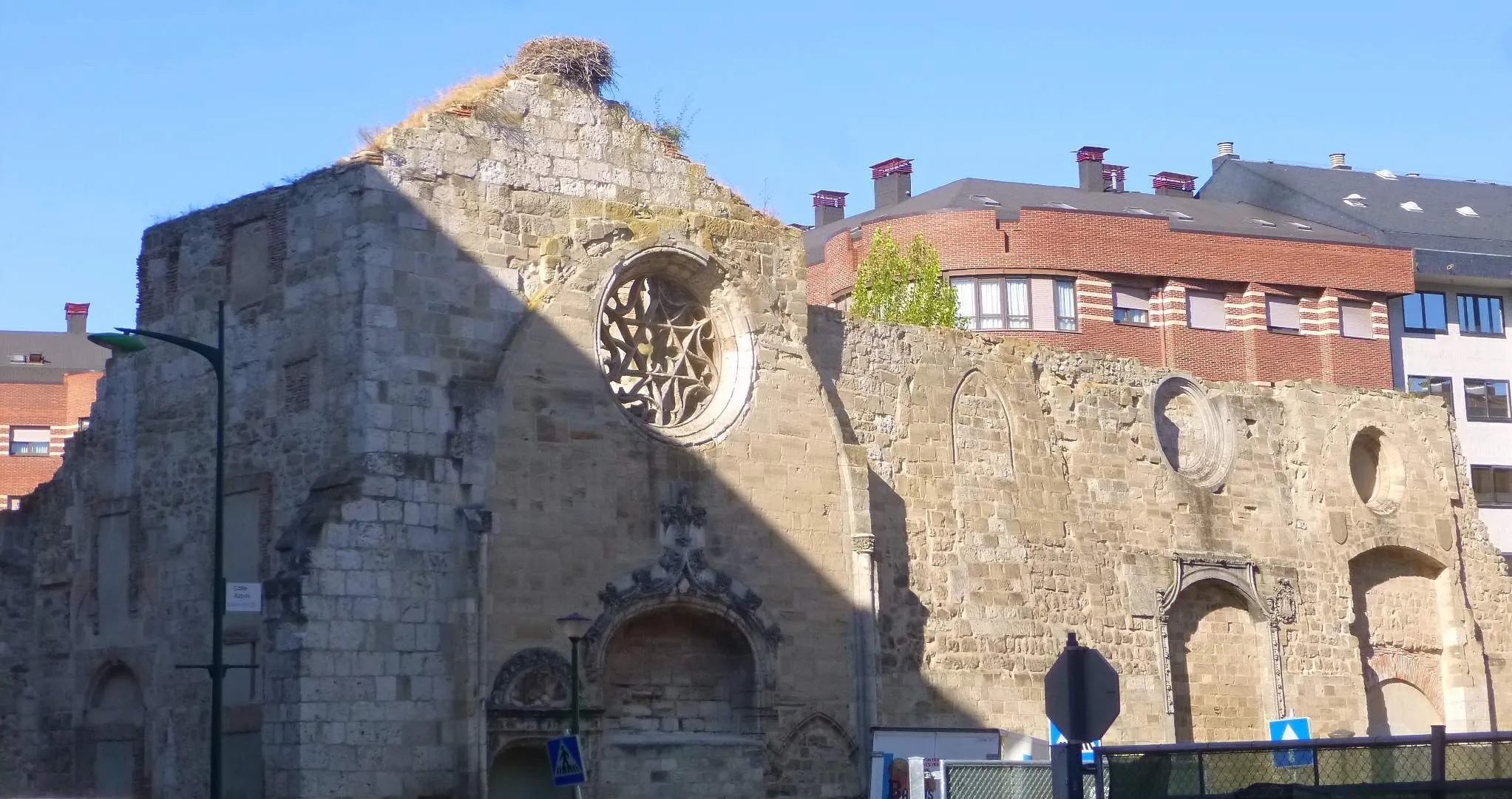 Photo showing: Ruina del Monasterio de San Francisco (Burgos)