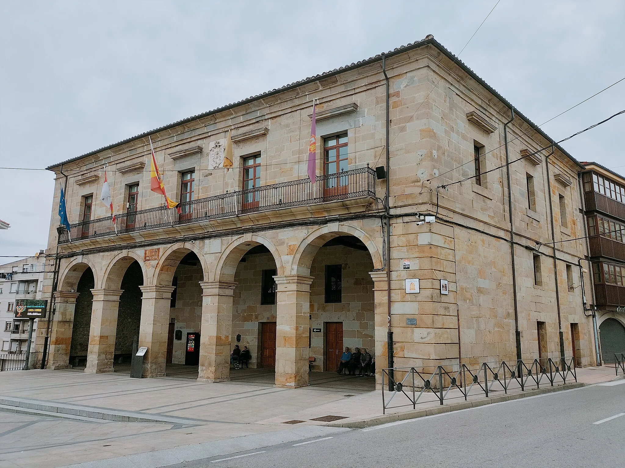 Photo showing: Ayuntamiento de Espinosa de los Monteros