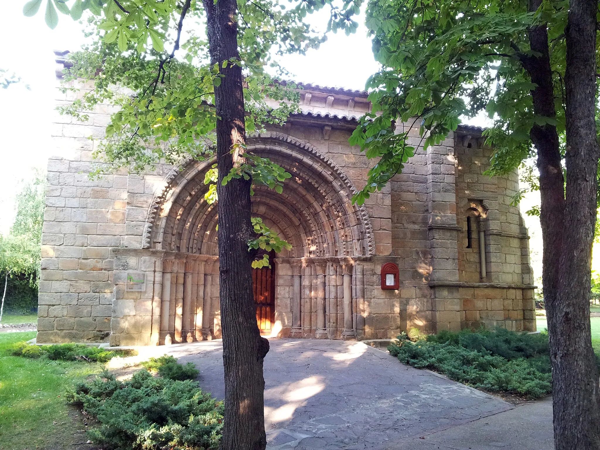 Photo showing: San Juan Bautista hermitage, Palencia. (Palencia, Spain)