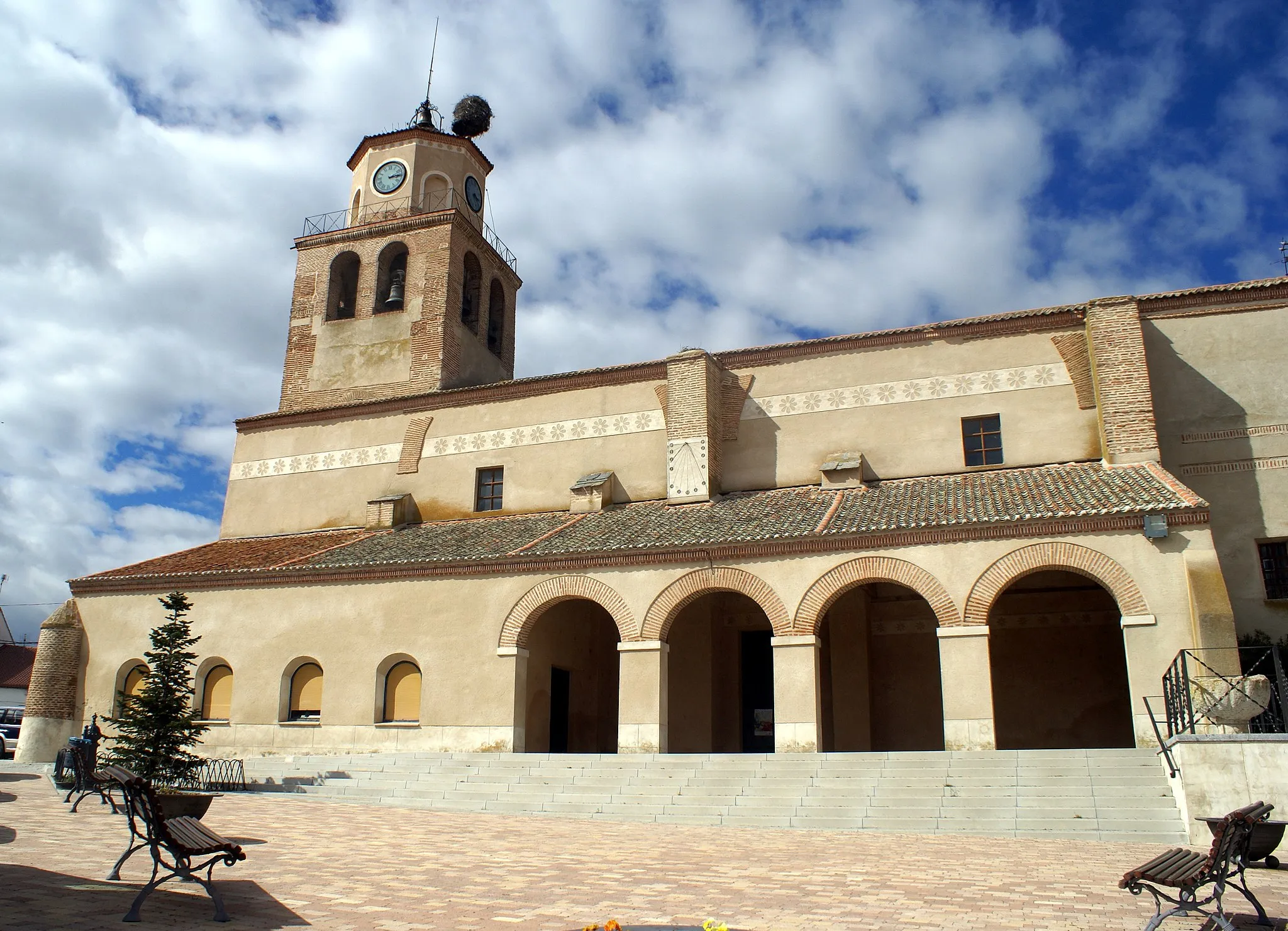 Photo showing: Church of St. John the Baptist, Santiuste de San Juan Bautista, Segovia, Spain.