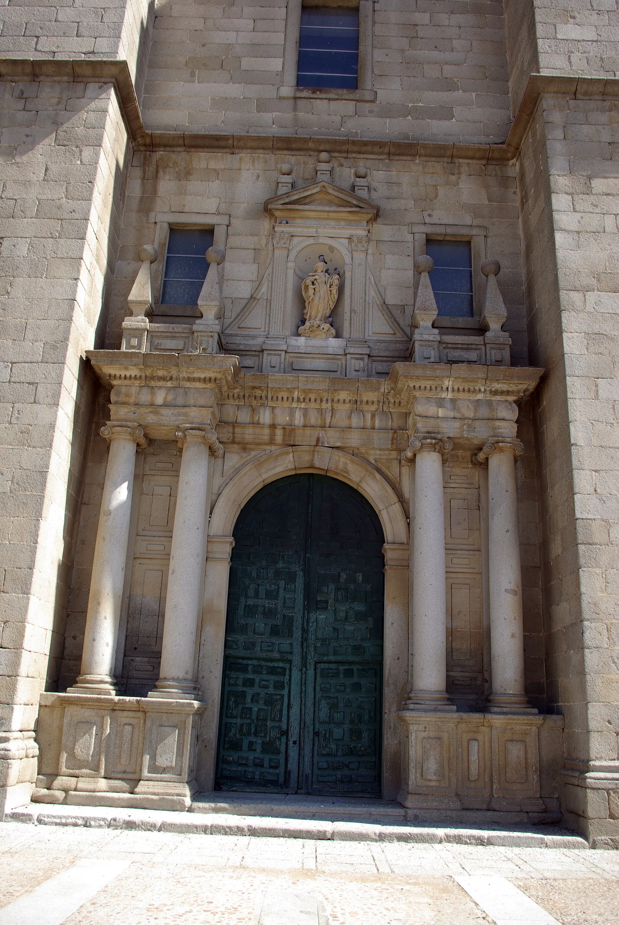 Photo showing: Church of San Sebastián in Villacastín (Segovia, Spain).