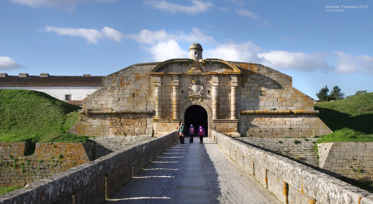 Photo showing: Porta da Fortificação Almeida