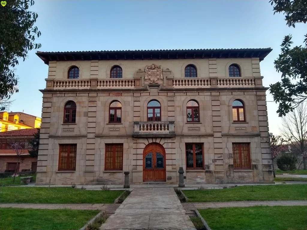 Photo showing: Palacio Municipal de Cultura