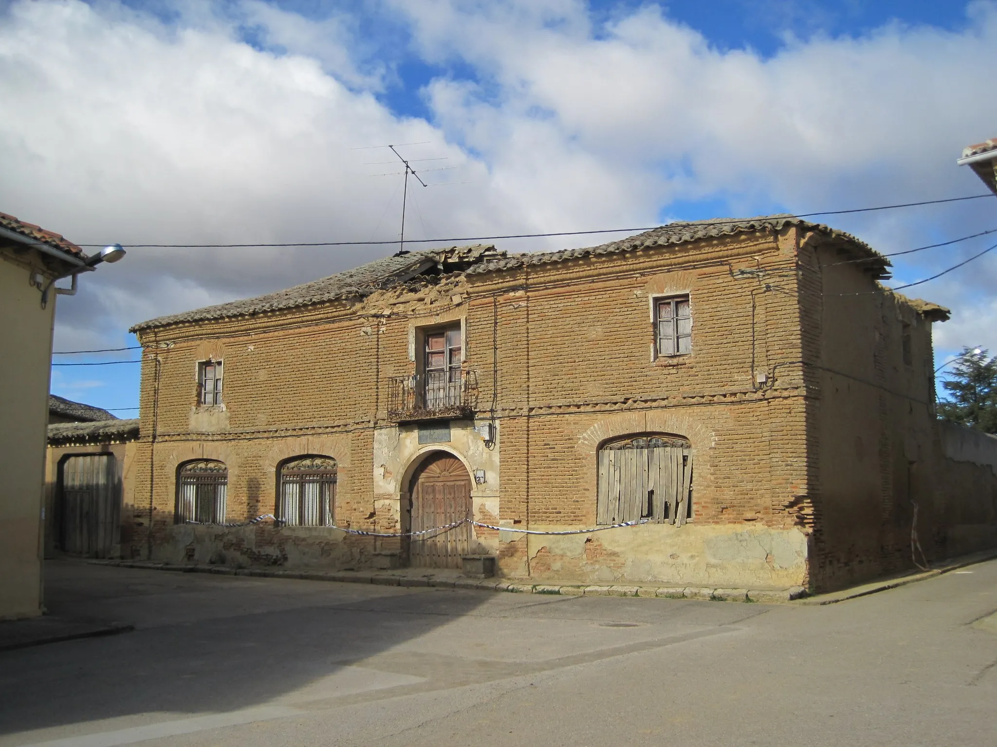 Photo showing: Casa familiar de Juan Manuel Díaz Caneja en Pozo de Urama (Palencia, España).