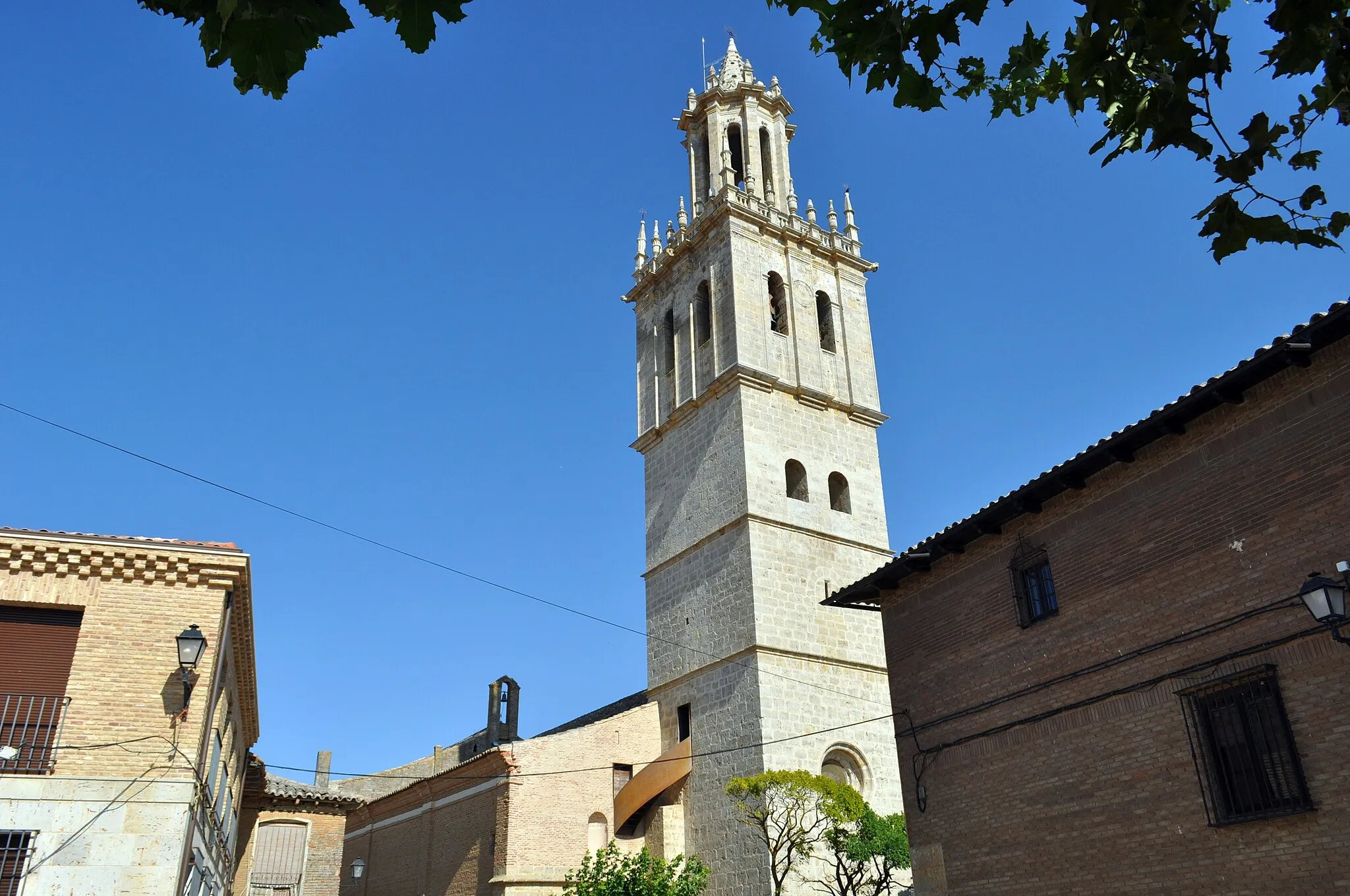 Photo showing: TORRE DE LA IGLESIA DE SAN PEDRO