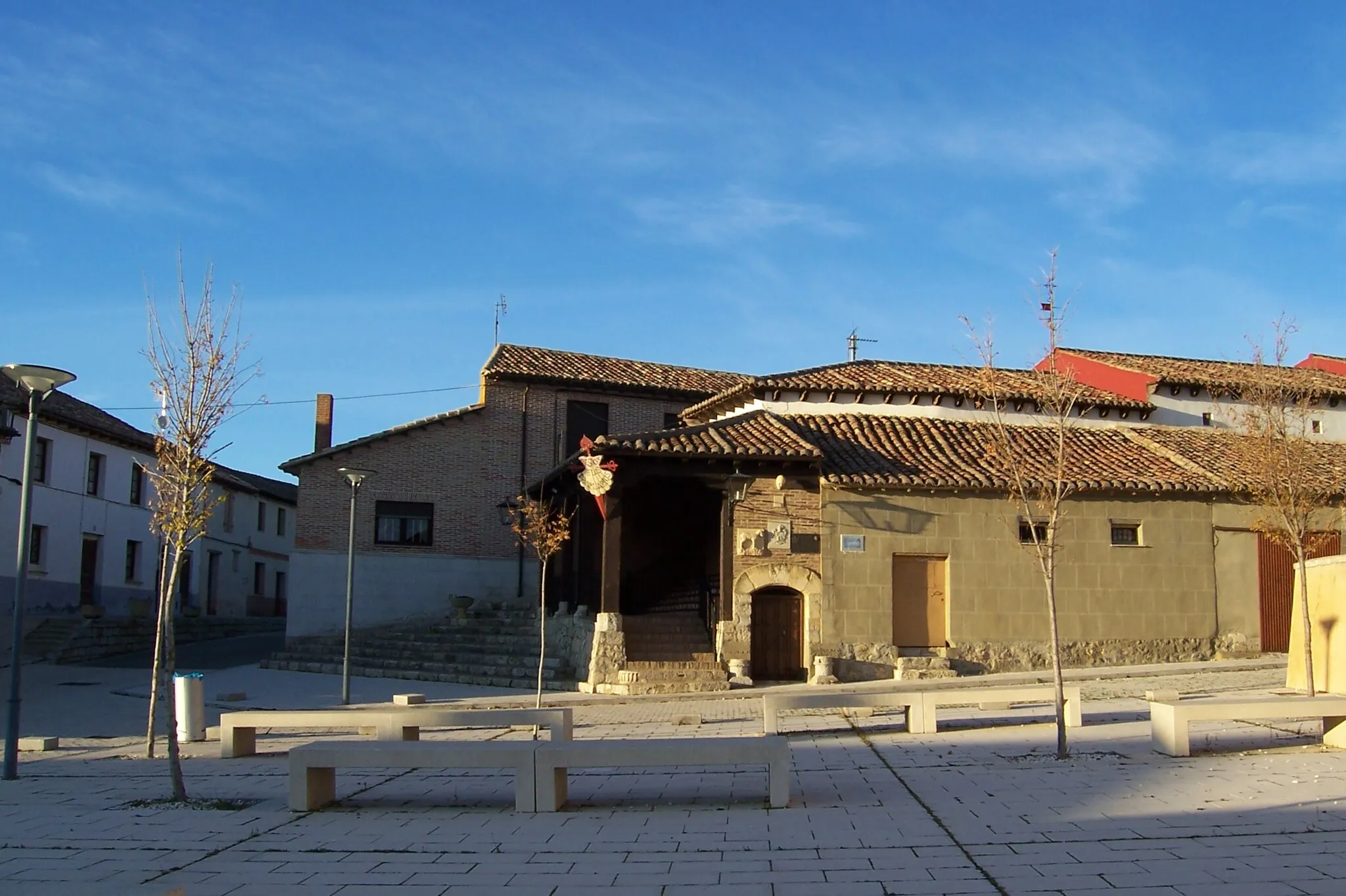 Photo showing: Villalcázar de Sirga en Palencia (España). Antiguo hospital de peregrinos convertido en albergue de los actuales peregrinos.