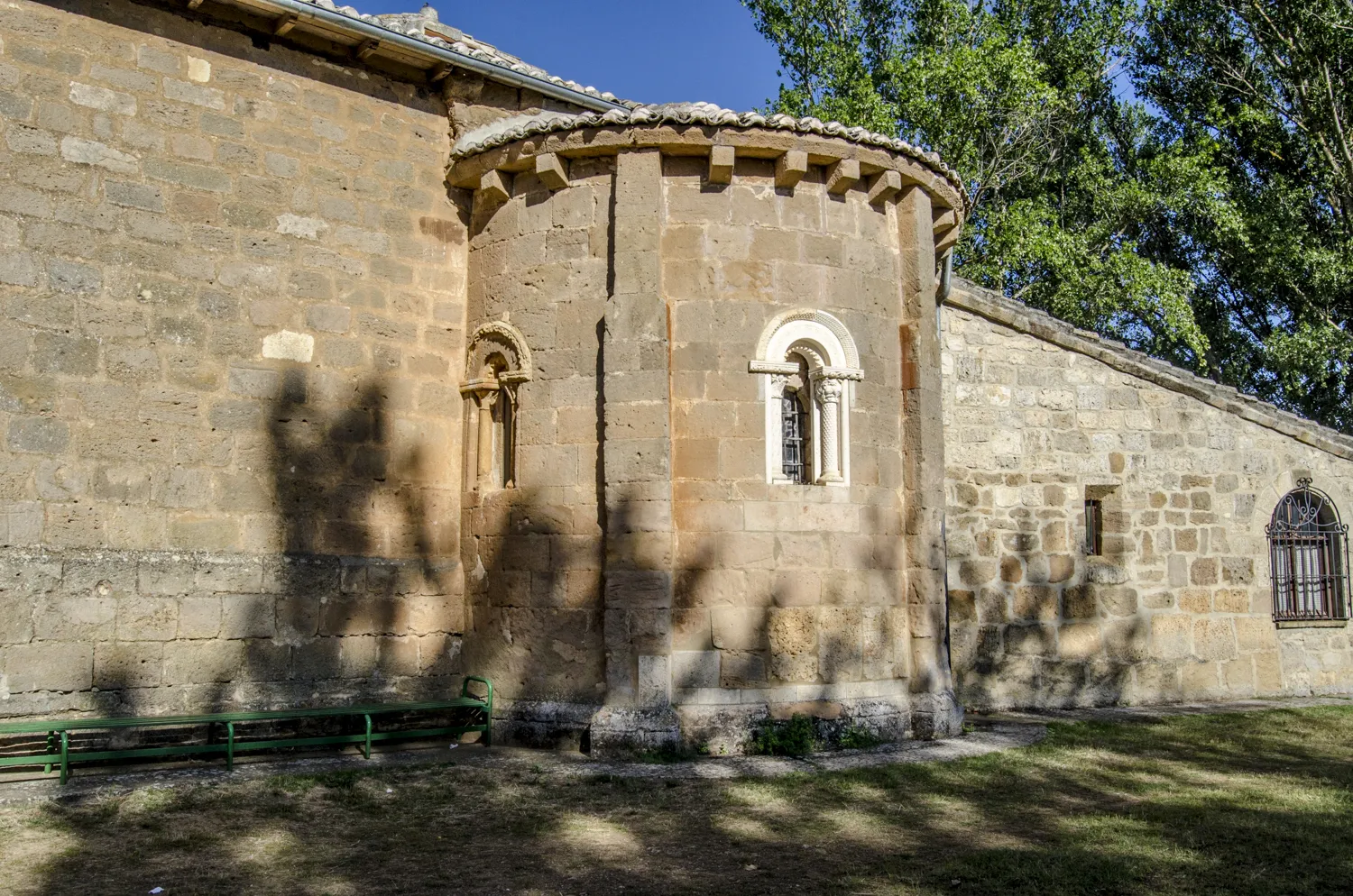 Photo showing: Errmita de Nuestra Señora de Zorita. Melgar de Fernamental. Burgos. Ábside de la nave norte.