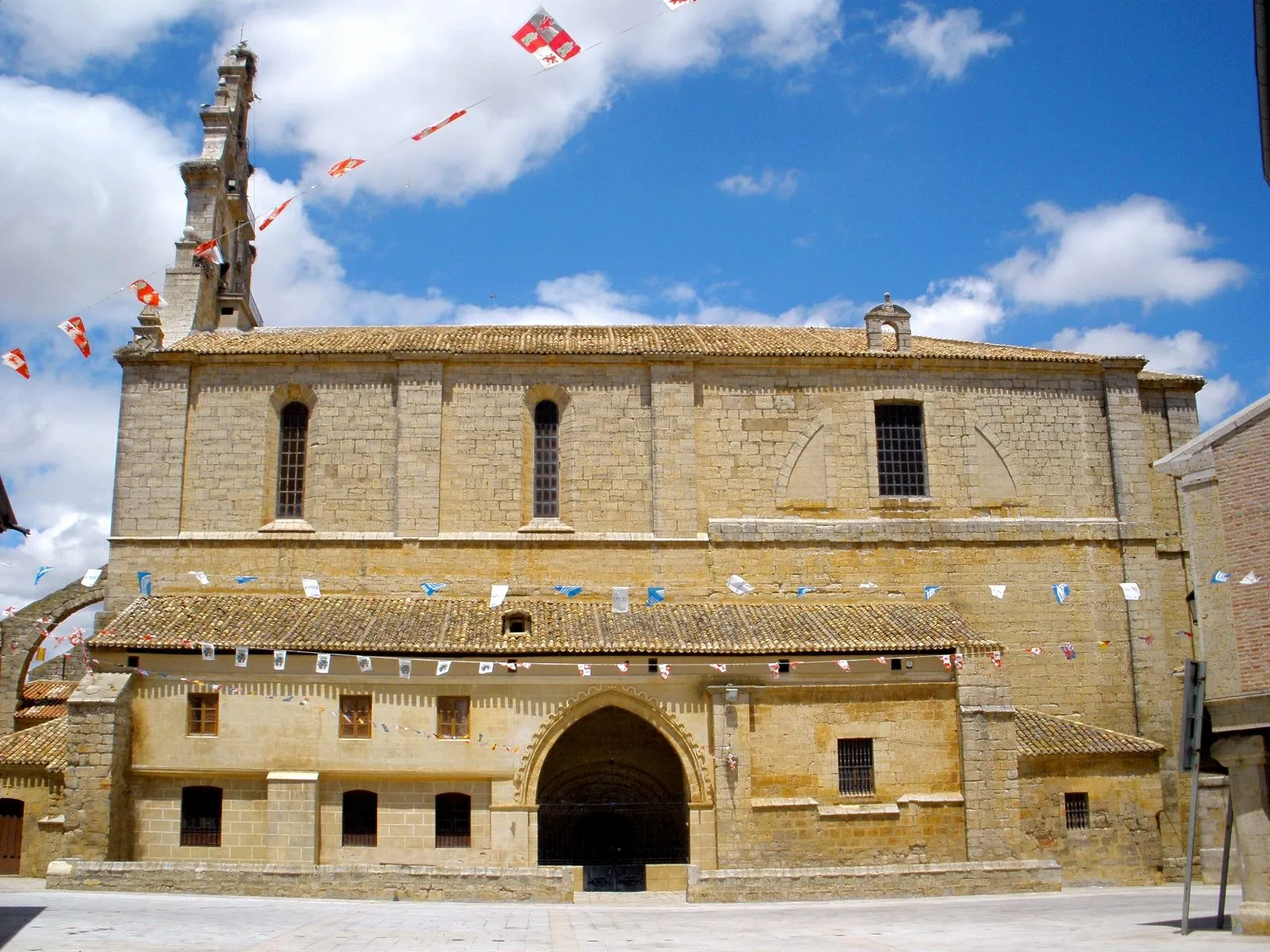 Photo showing: Iglesia de San Pedro (Amusco)