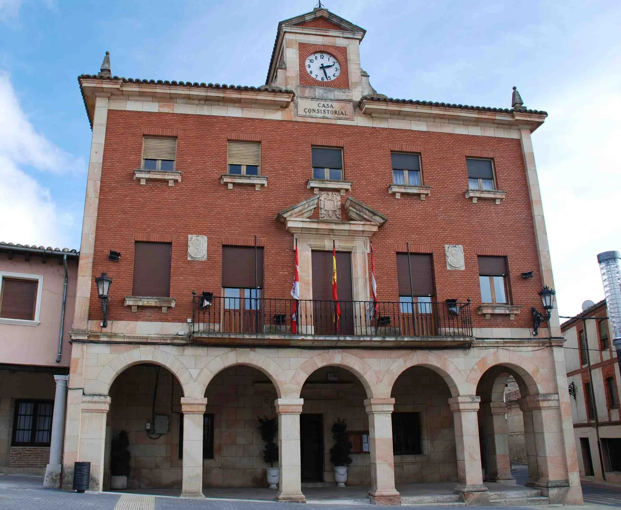 Photo showing: Town hall of Herrera de Pisuerga (Palencia, Castile and León).