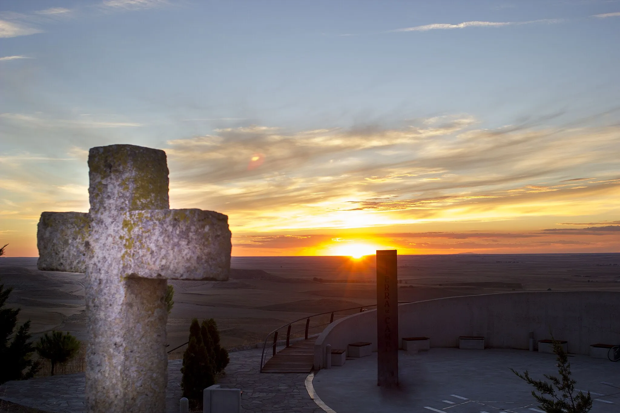 Photo showing: Instantánea tomada desde lo alto de la cruz situada en el mirador de tierra de campos (Autilla del Pino, Palencia)