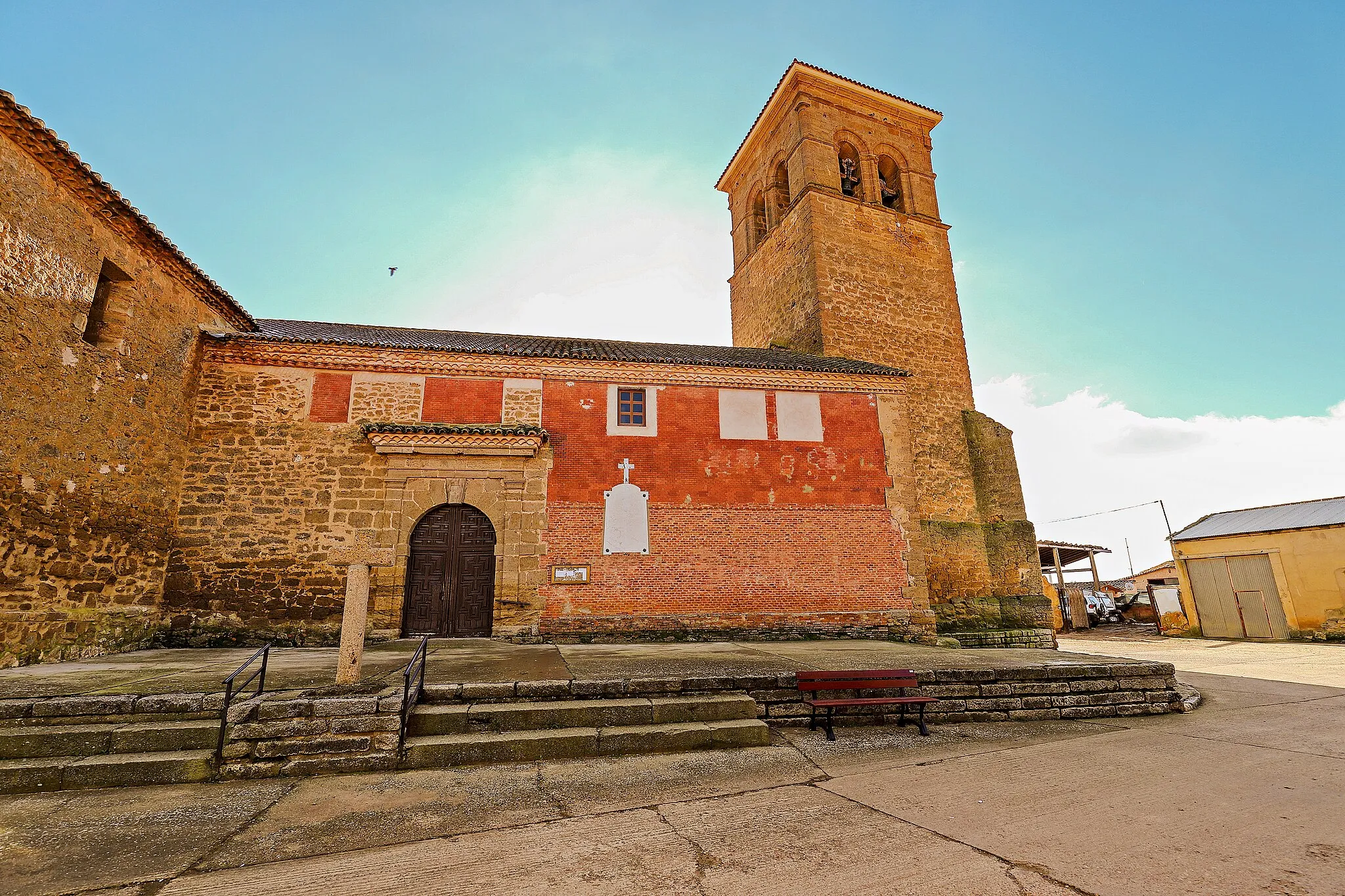 Photo showing: Fuentes de Ropel es un municipio de la comarca Benavente y Los Valles, provincia de Zamora.